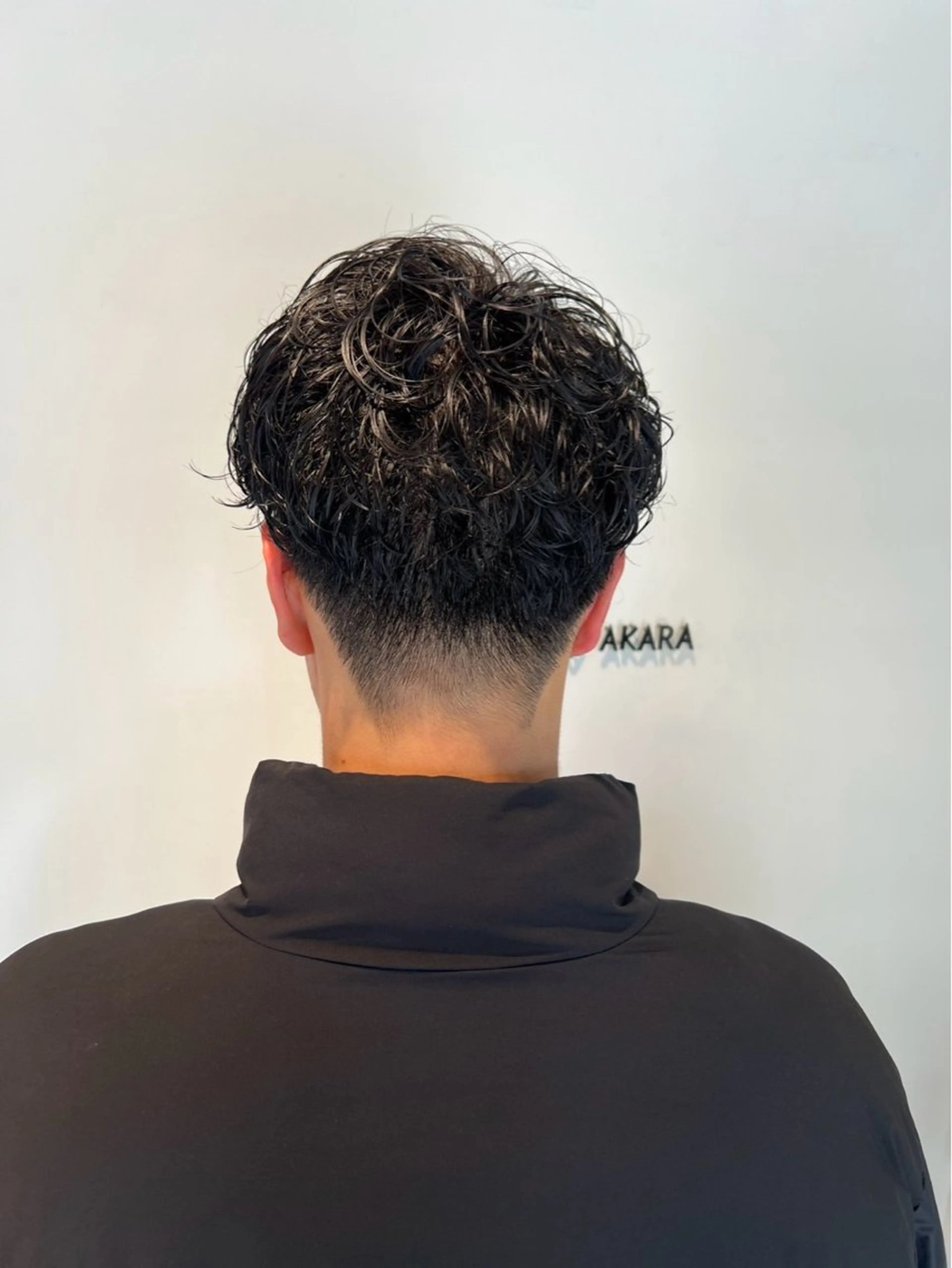 パーマ メンズ メンズパーマ メンズスパイラルパーマ 刈り上げ スパイラルパーマ trife by  AKARA所属・trife美容師 KAZUMIのヘアスタイル