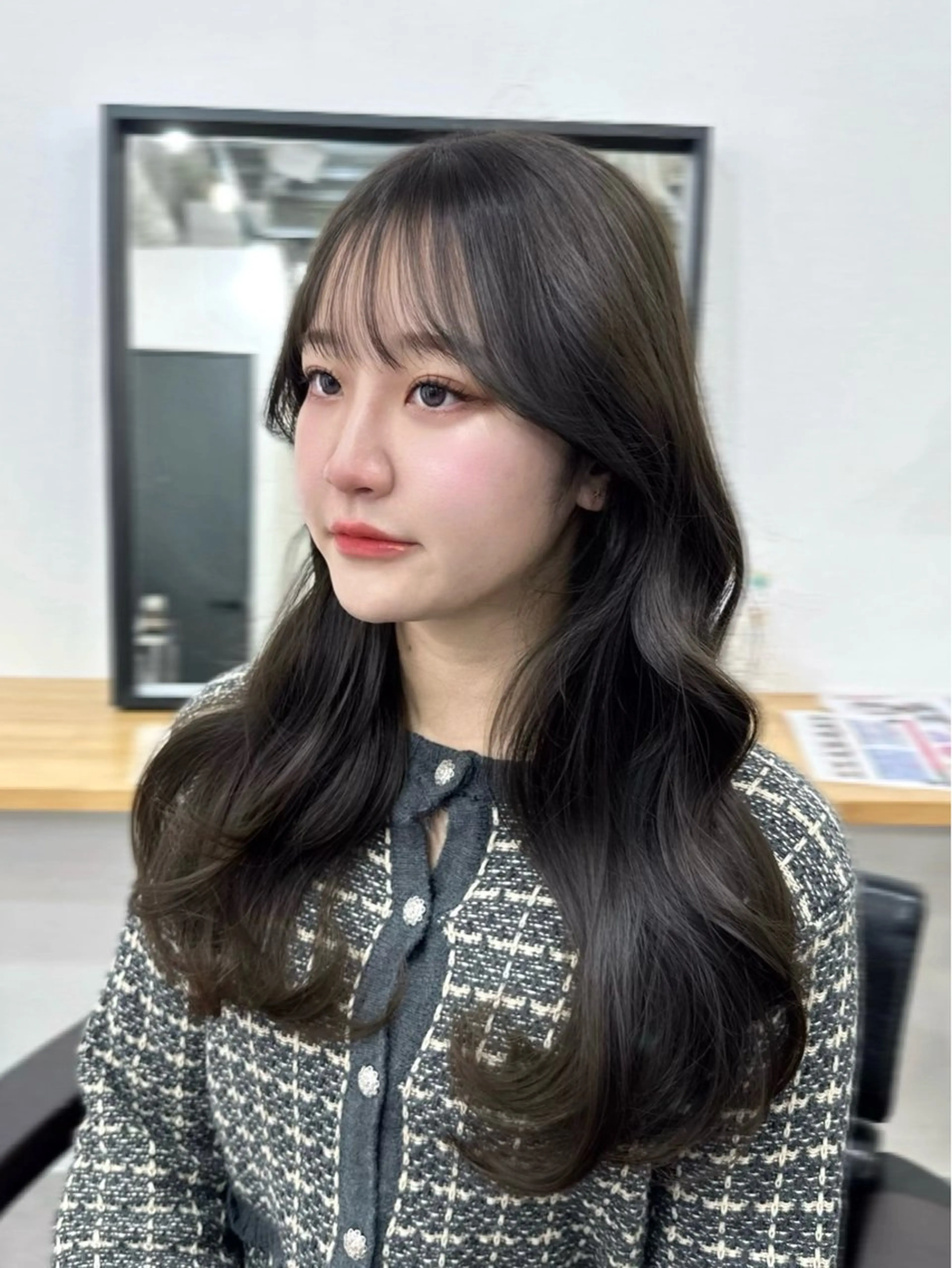 セミロング カラー 木村 美紅のヘアスタイル