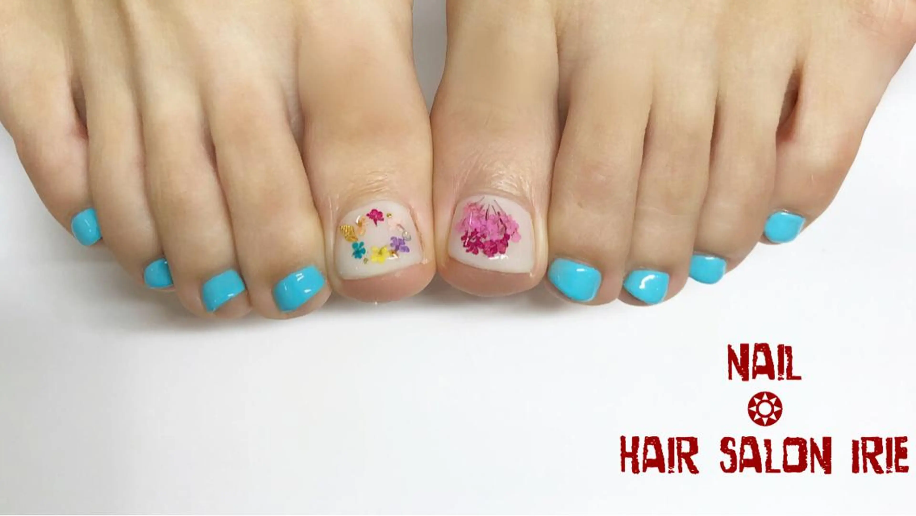 ネイル フットネイル 與儀 知佳のネイルデザイン