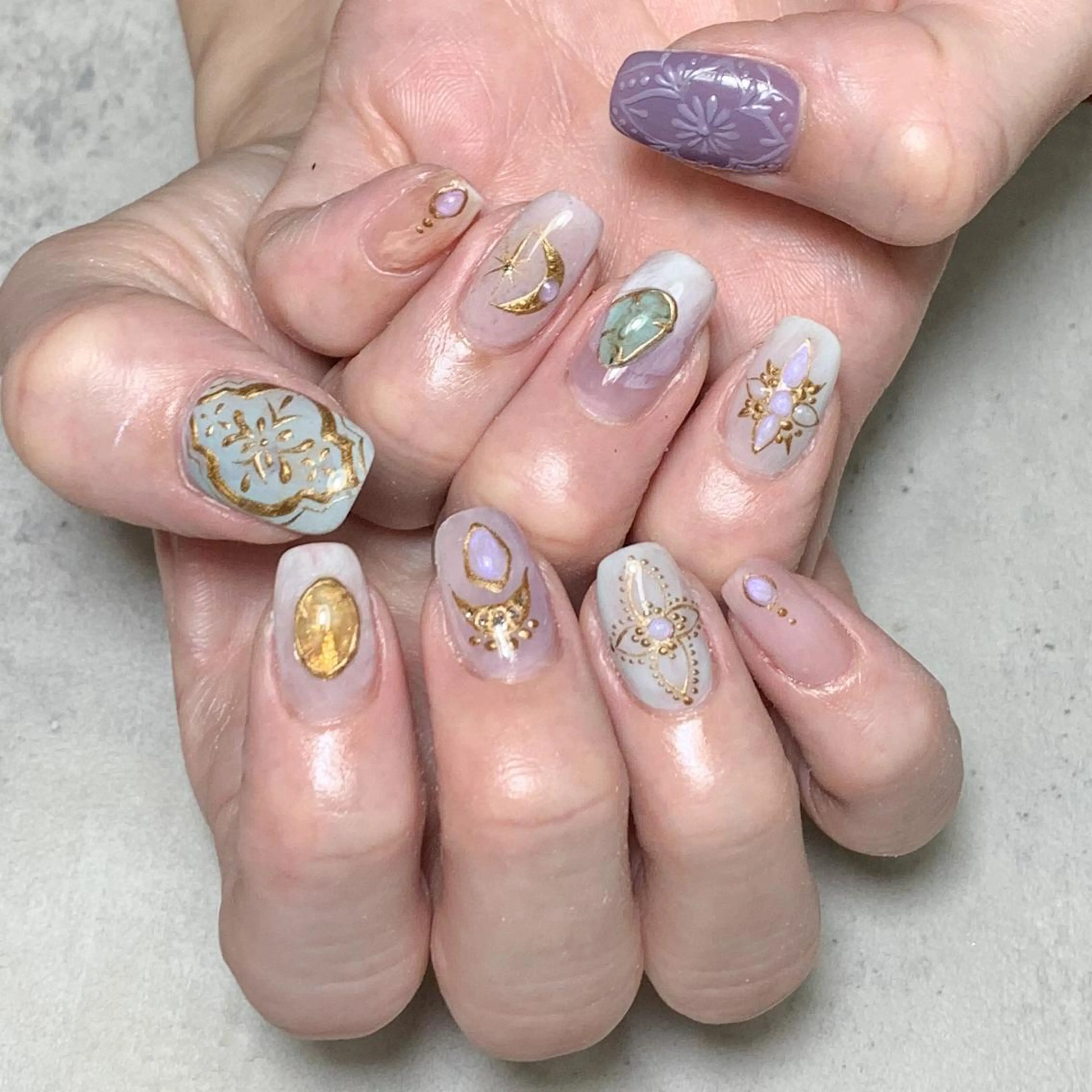 ネイル ハンドネイル FIORITURA aiのネイルデザイン