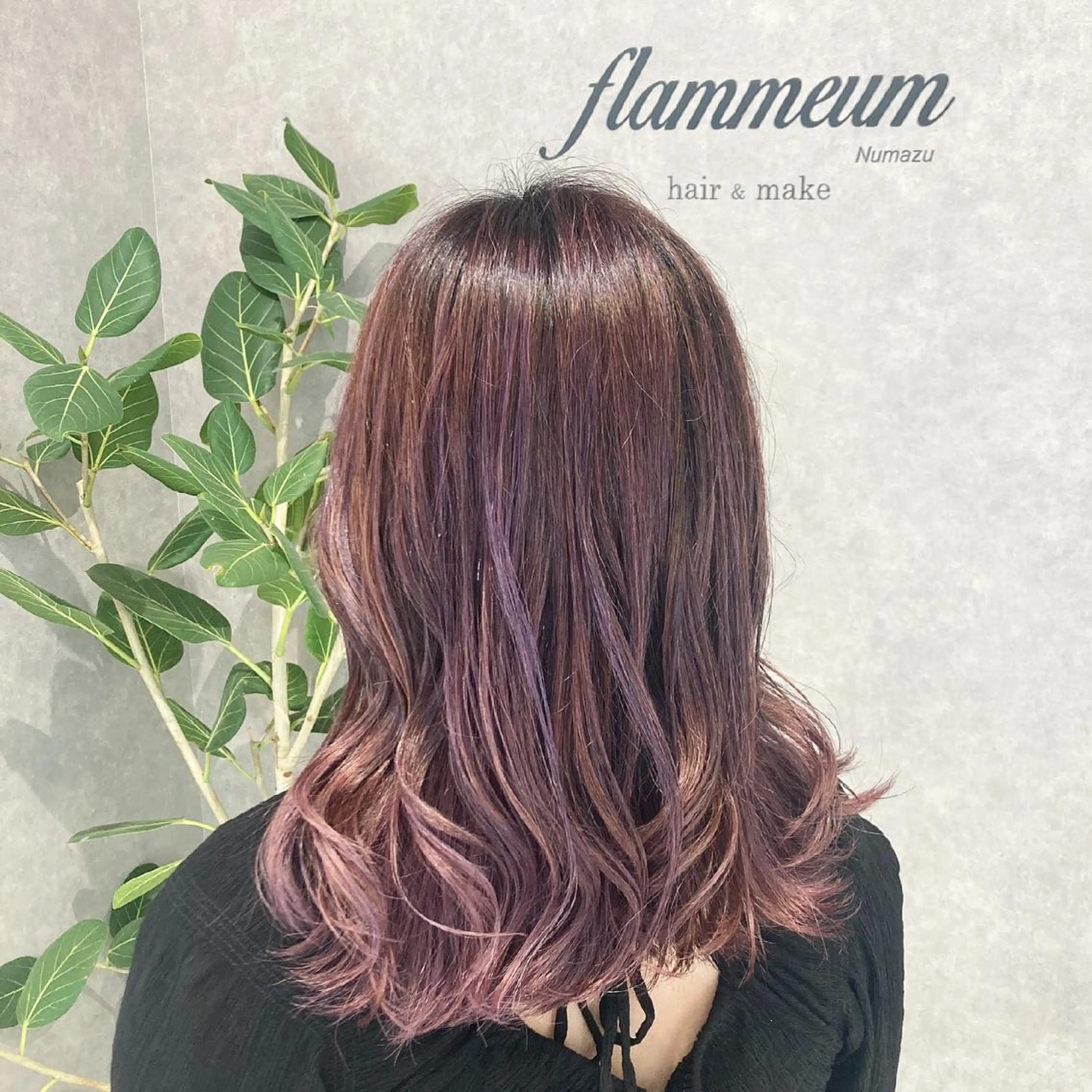 セミロング カラー バレイヤージュ ブリーチ ケアブリーチ グラデーションカラー ハイライトカラー ヘアカラー トリートメント 五月女 和樹のヘアスタイル