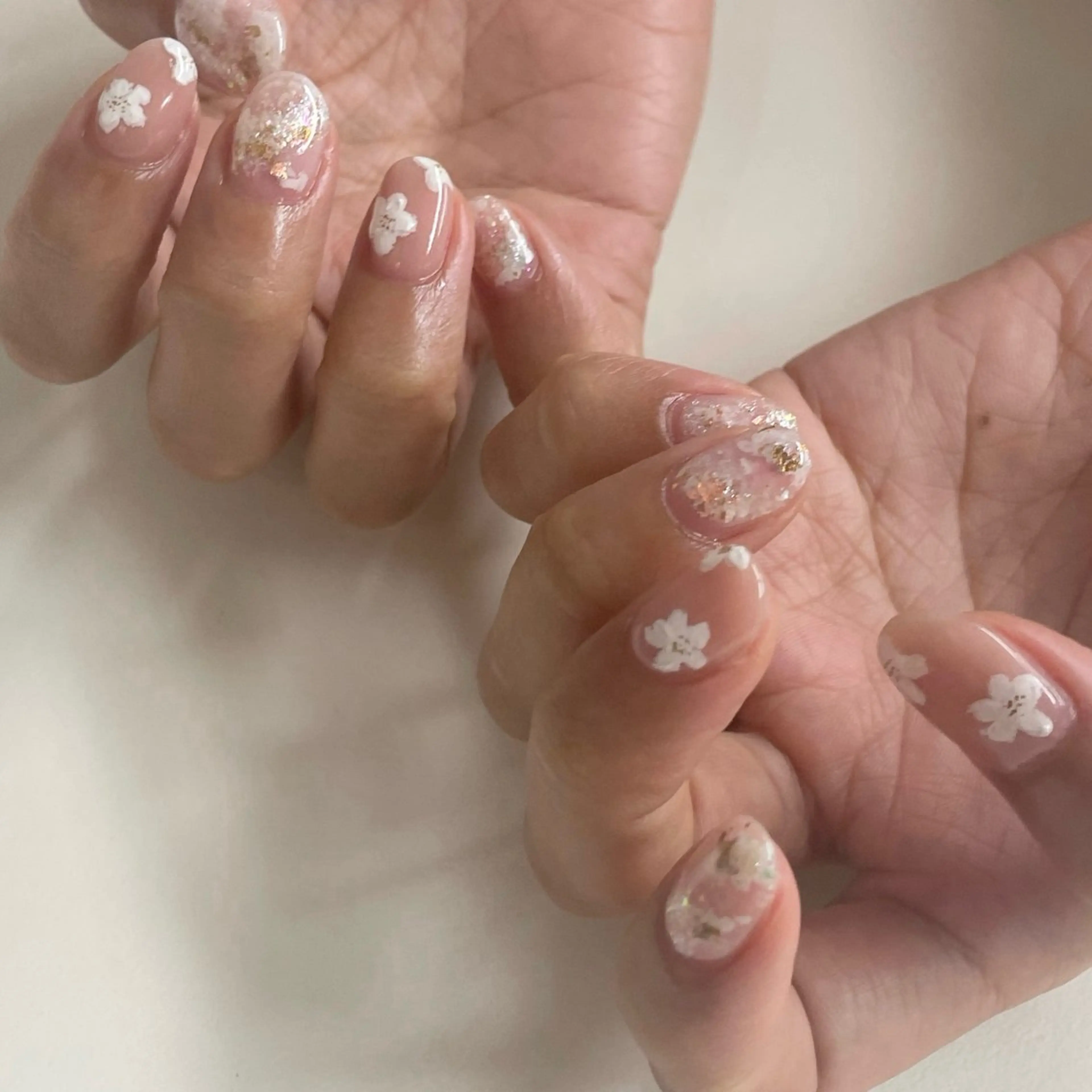 ネイル フラワーネイル ジェルネイル 韓国ネイル ニュアンスネイル ワンホンネイル nailstudio eviz新宿店のネイルデザイン