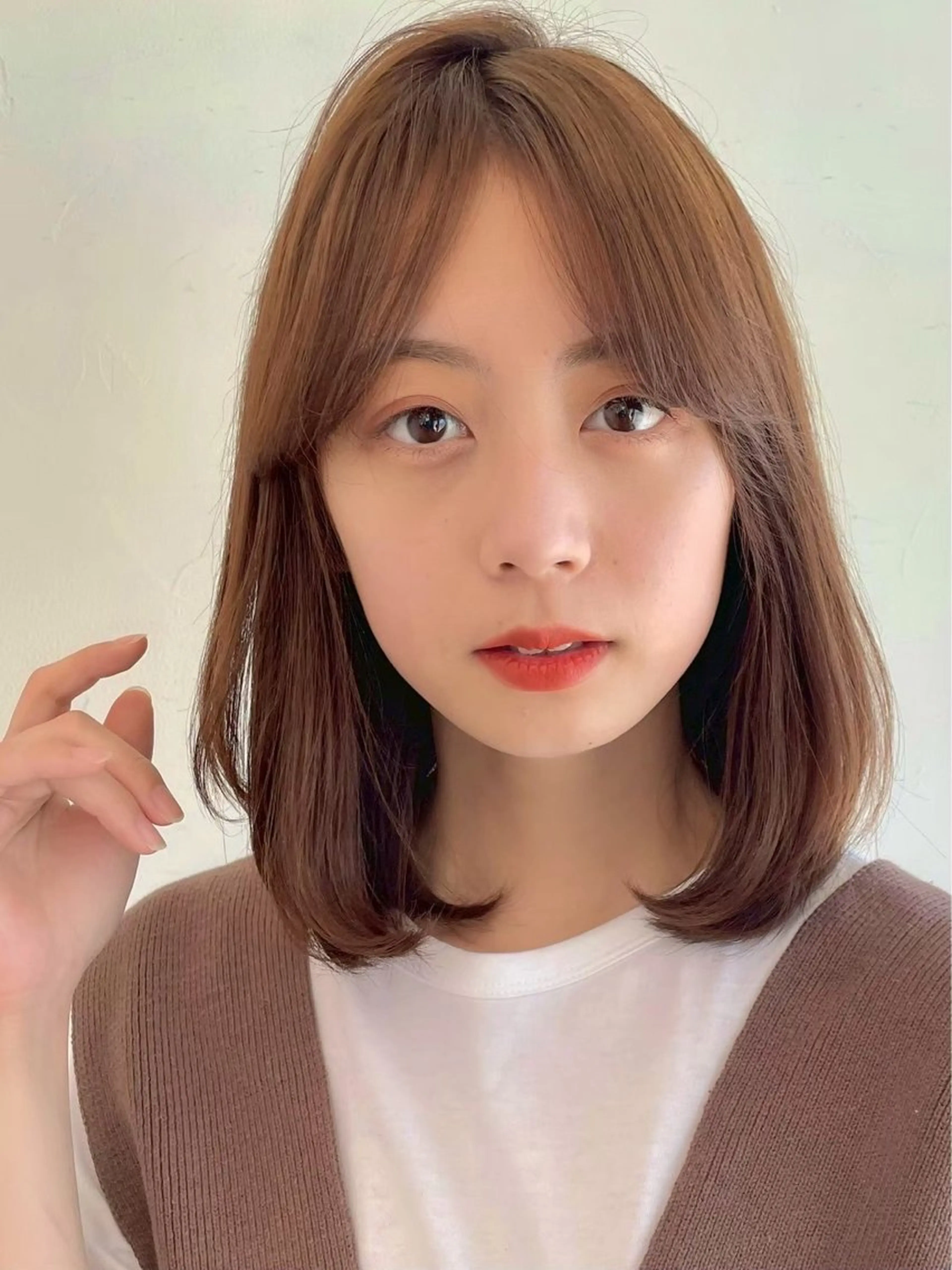 ミディアム 米澤 由衣のヘアスタイル