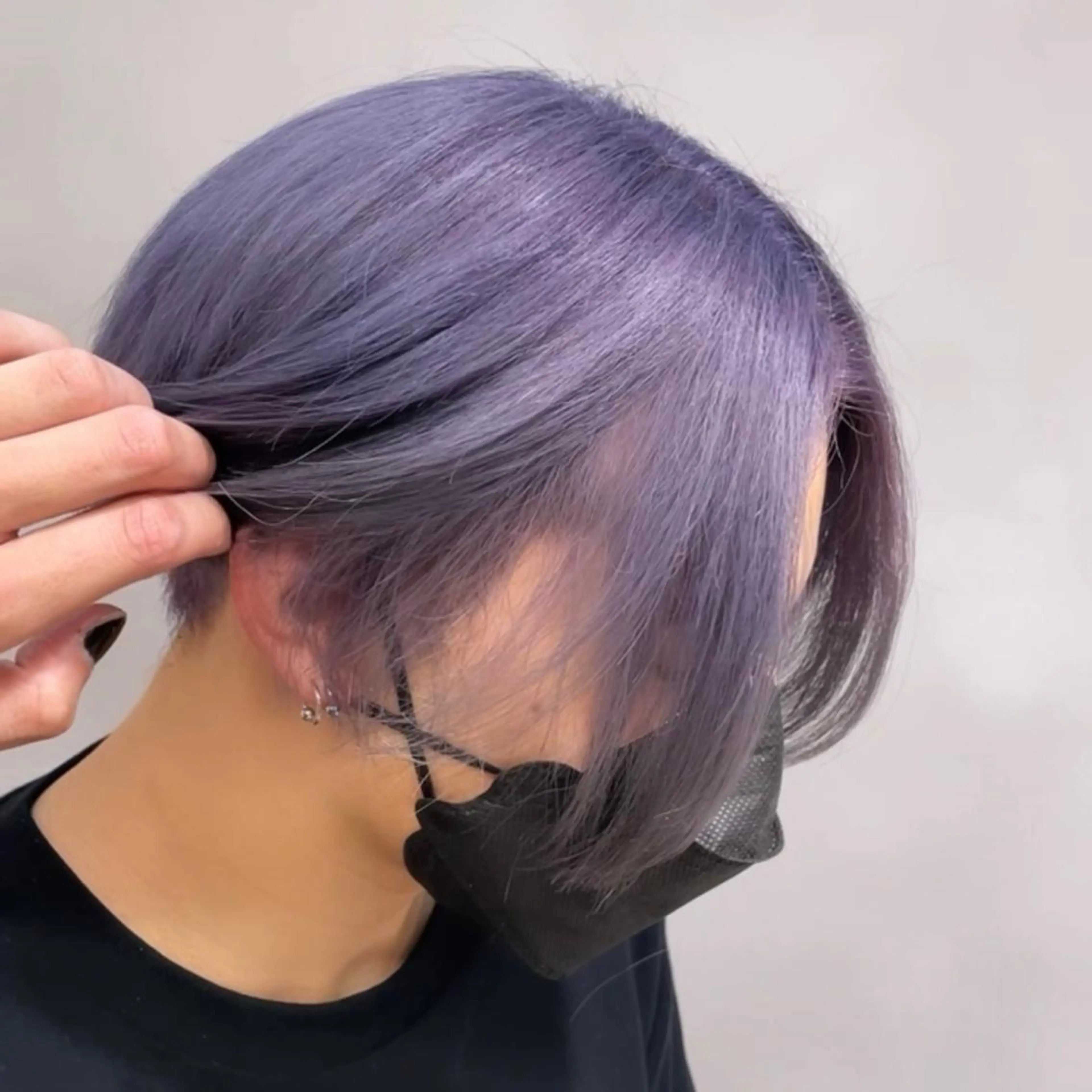 ショート カラー メンズ シルバー 飯塚 想のヘアスタイル