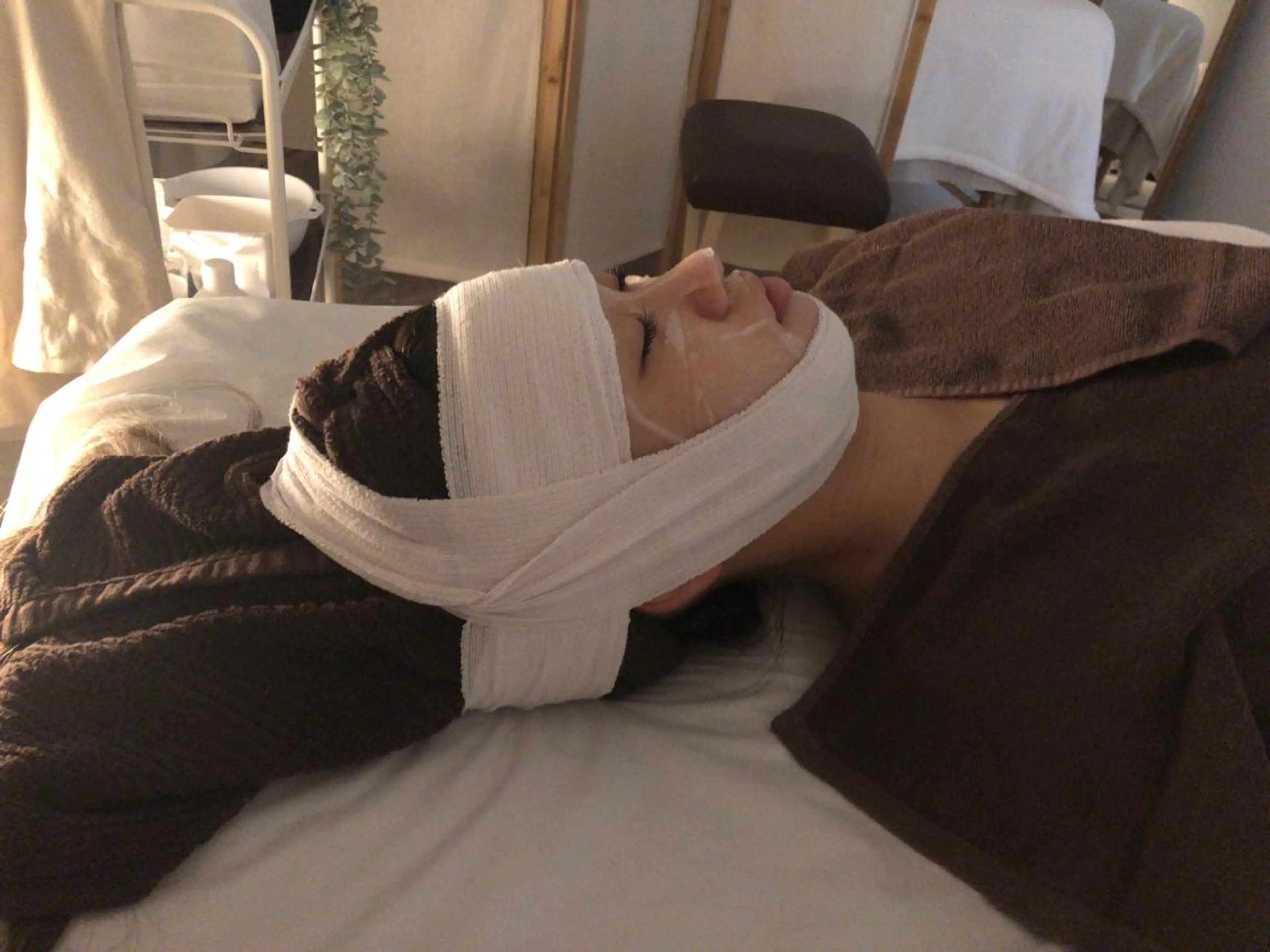 ショート カラー パーマ ヘアアレンジ メンズ ネイル マツエク・マツパ 頭痛•小顔専門 温ヘッド【jiu】のエステ・リラクイメージ