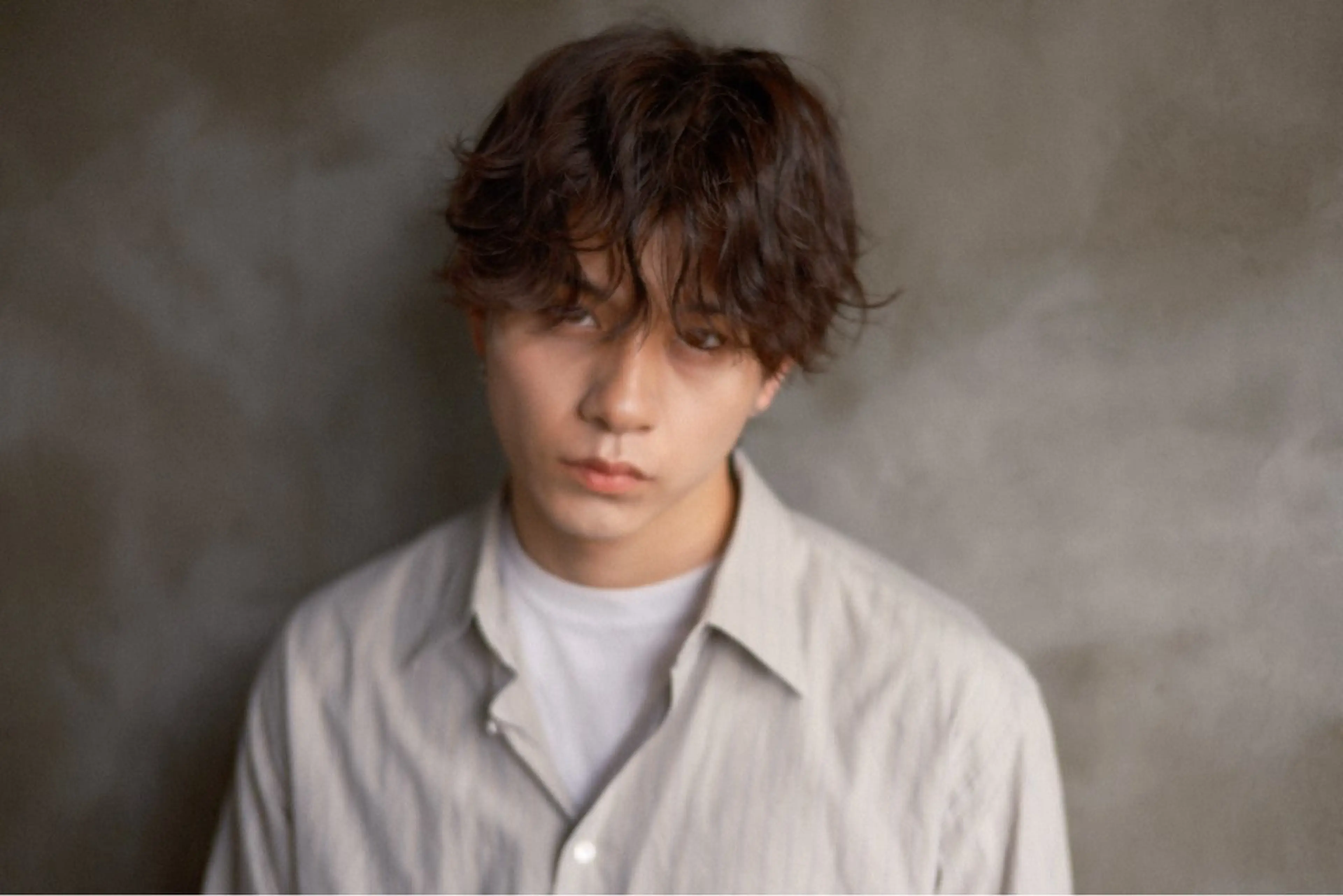 ミディアム パーマ メンズ カット パーマ トリートメント 木村陸弥 似合わせ 透明感カラー🌿のヘアスタイル