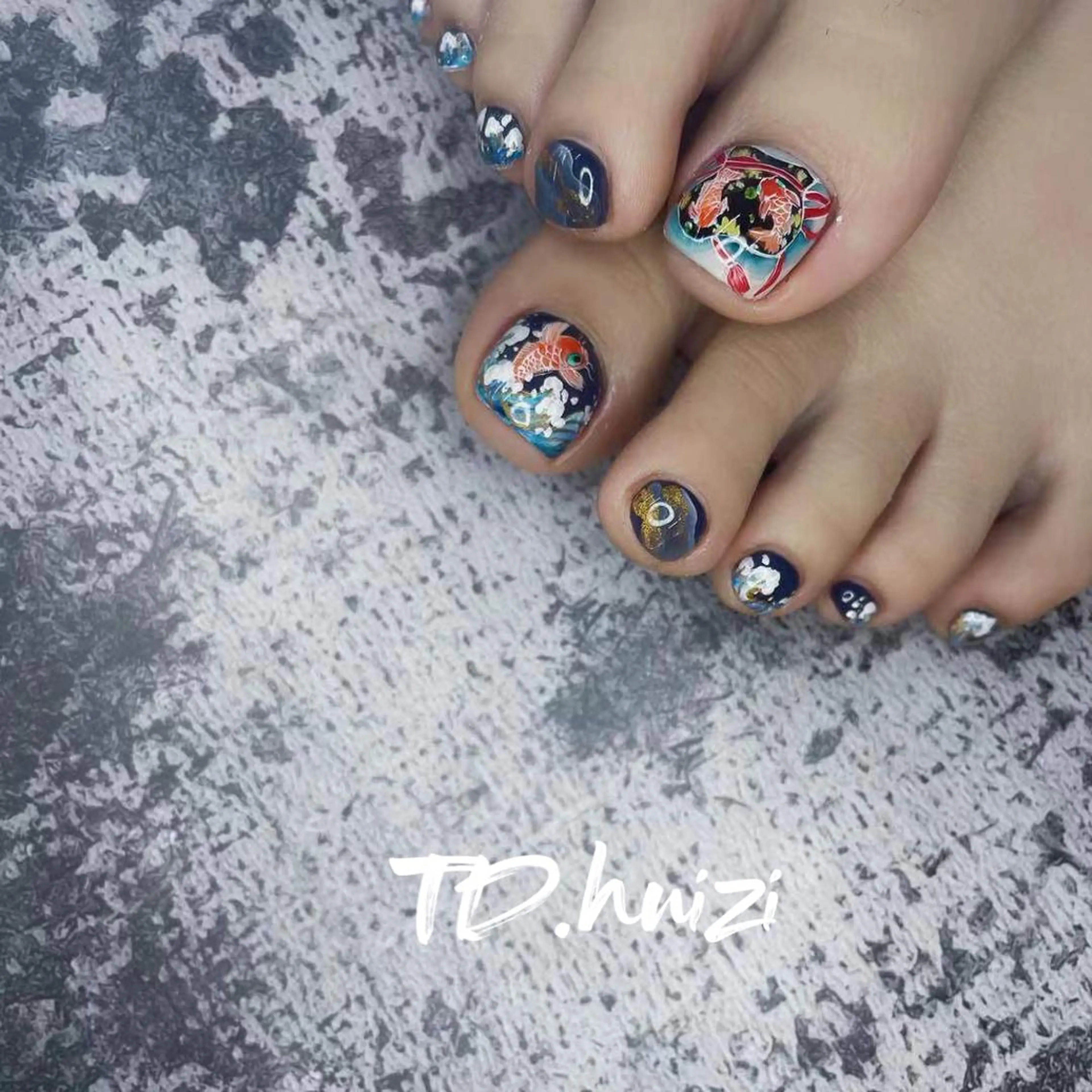 ショート めぐみのネイルサロン スタッフ練習のネイルデザイン