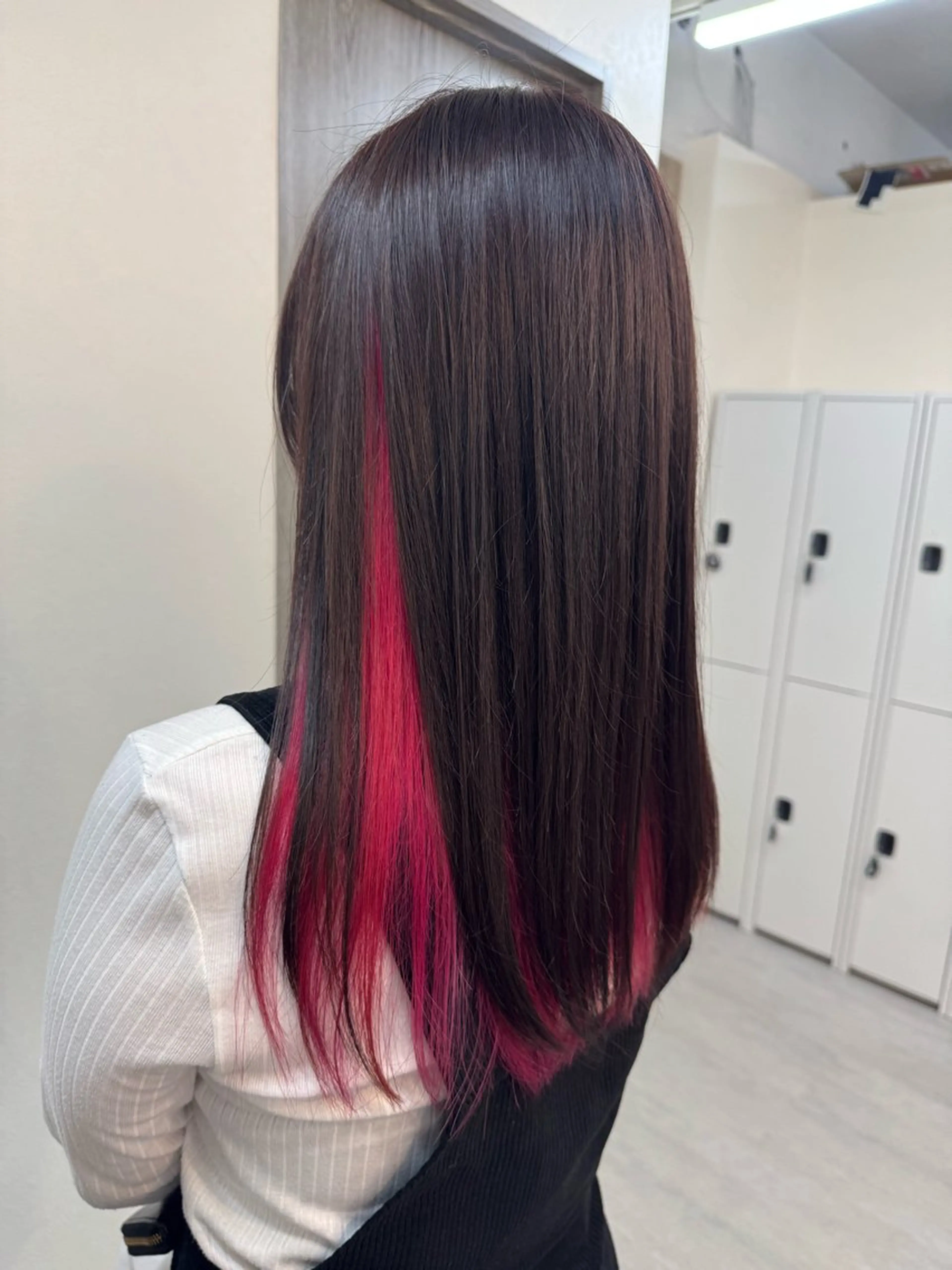 セミロング ヘアカラー 🧤ル ウ🧤のヘアスタイル