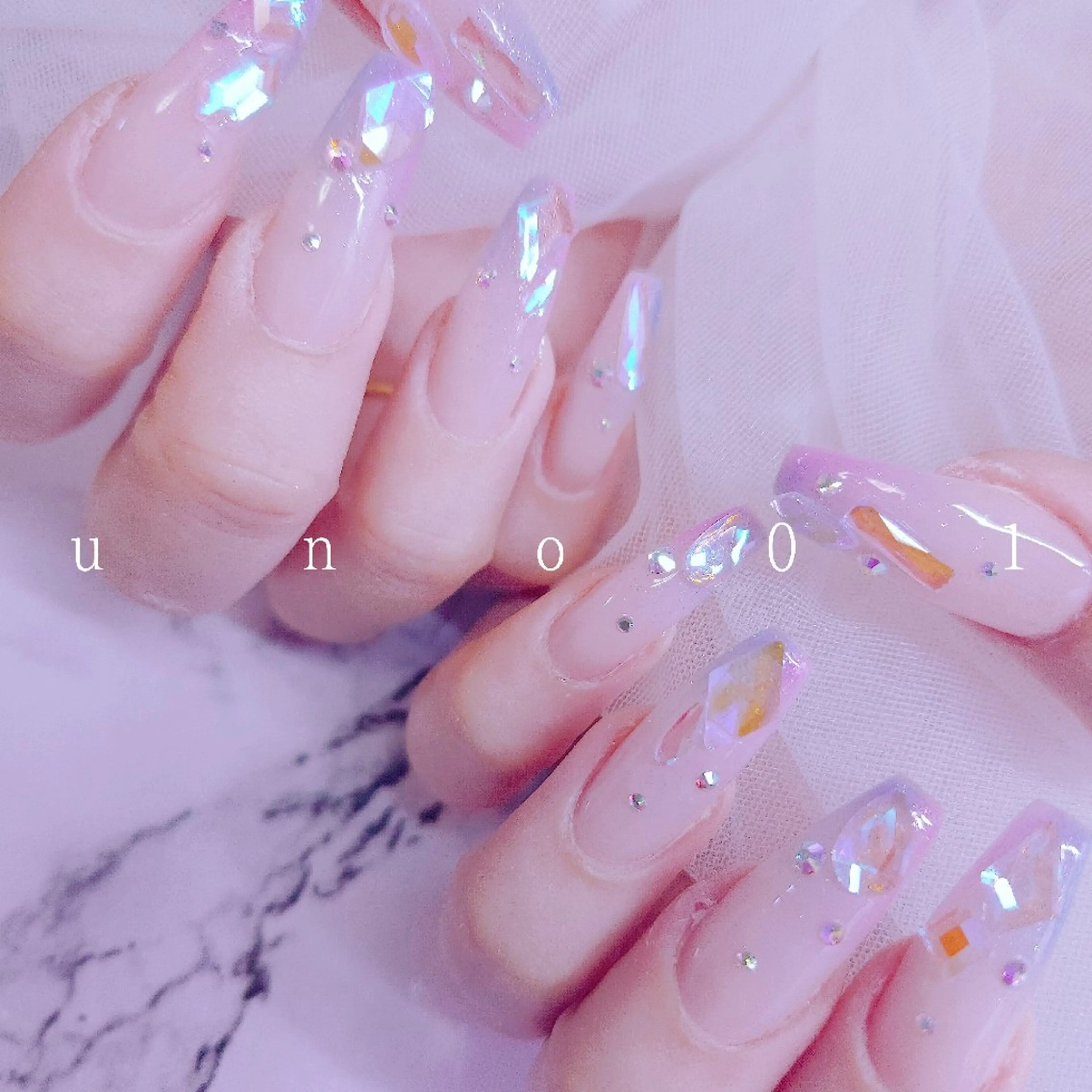 ネイル ハンドネイル 梅田🦄中崎町🩵 u n o 0 1のネイルデザイン