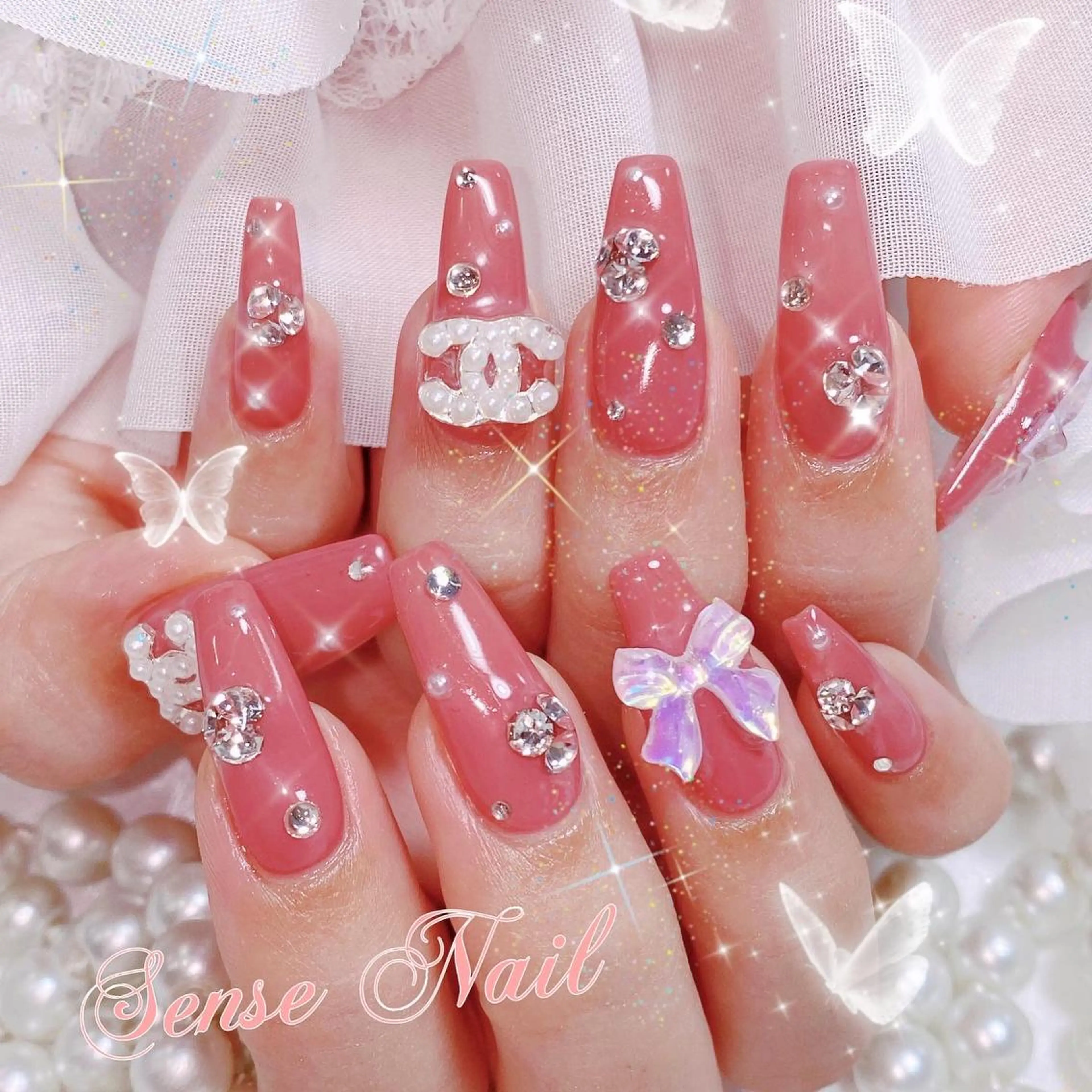 🎀スカルプ長さだし+持込デザイン15980(時間内でデザイン、パーツ10本ok)【初回ジェルオフ無料ケア込み】の写真