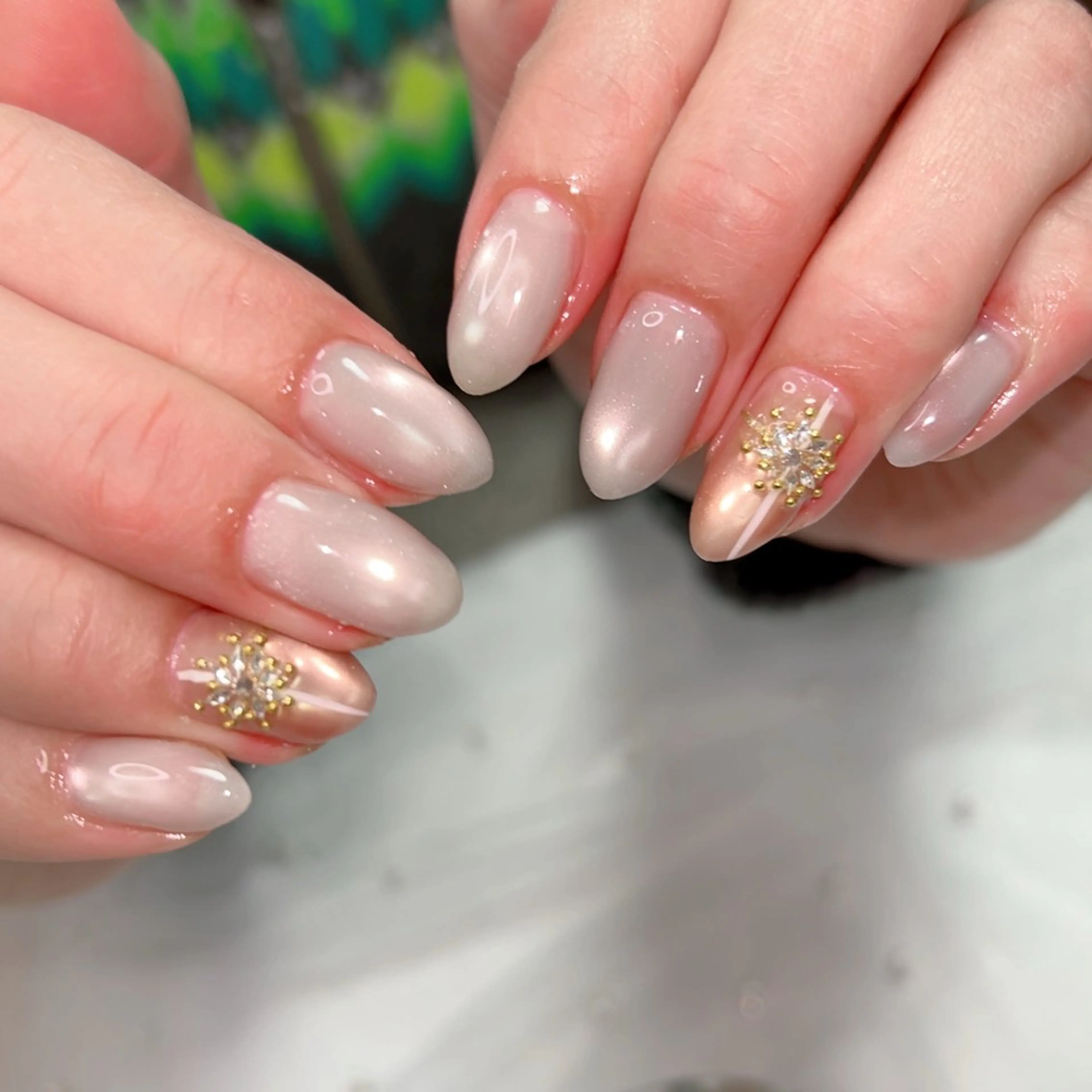 ネイル アートネイル フレンチネイル ジェルネイル グラデーション マグネットネイル ハンドネイル Cute Tips nailのネイルデザイン