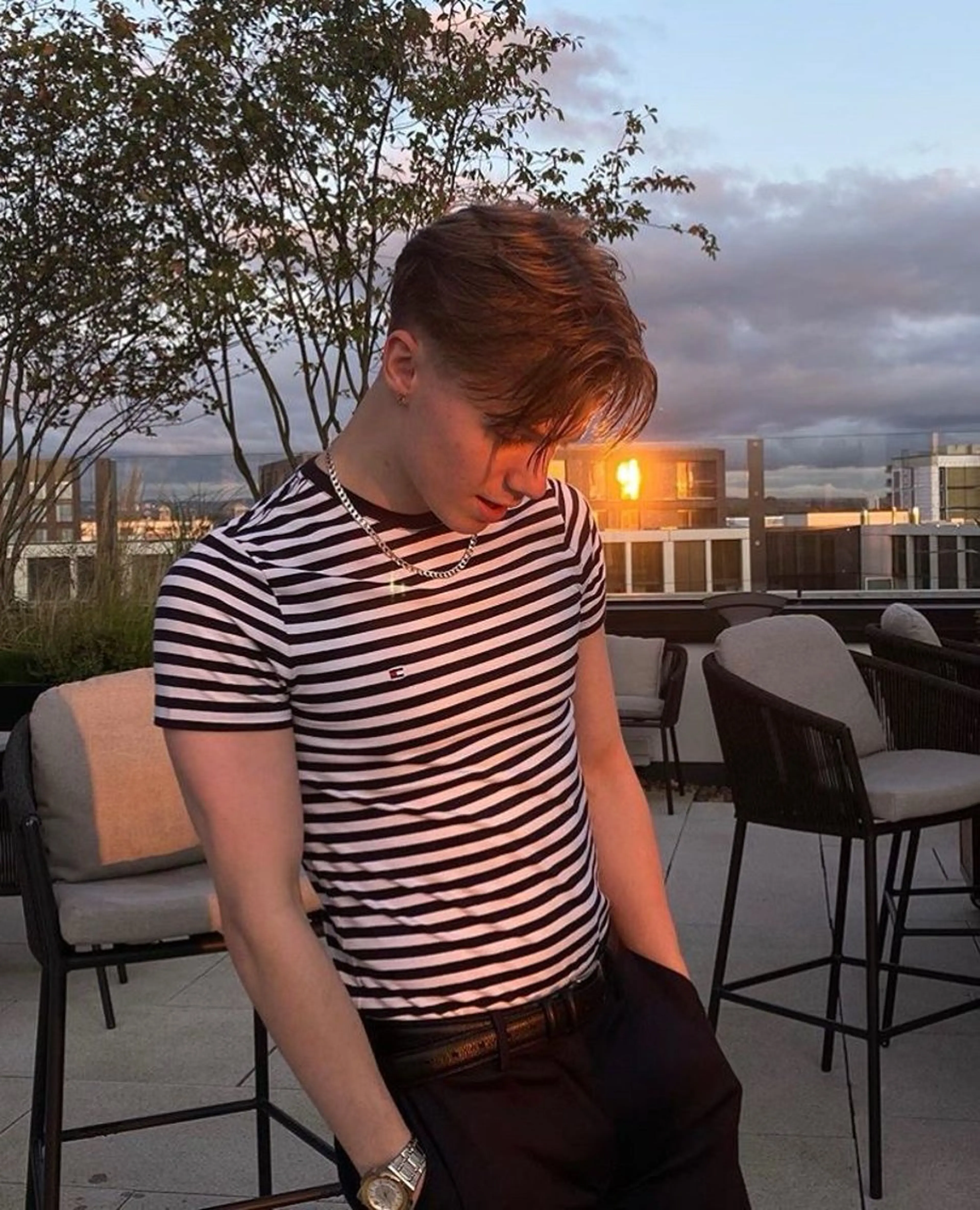 ショート カラー グレージュ ハイトーンカラー atelier doux dimanche（アトリエ・ドゥー・ディマンシュ）所属・【メンズカット】 Fukamiのヘアスタイル