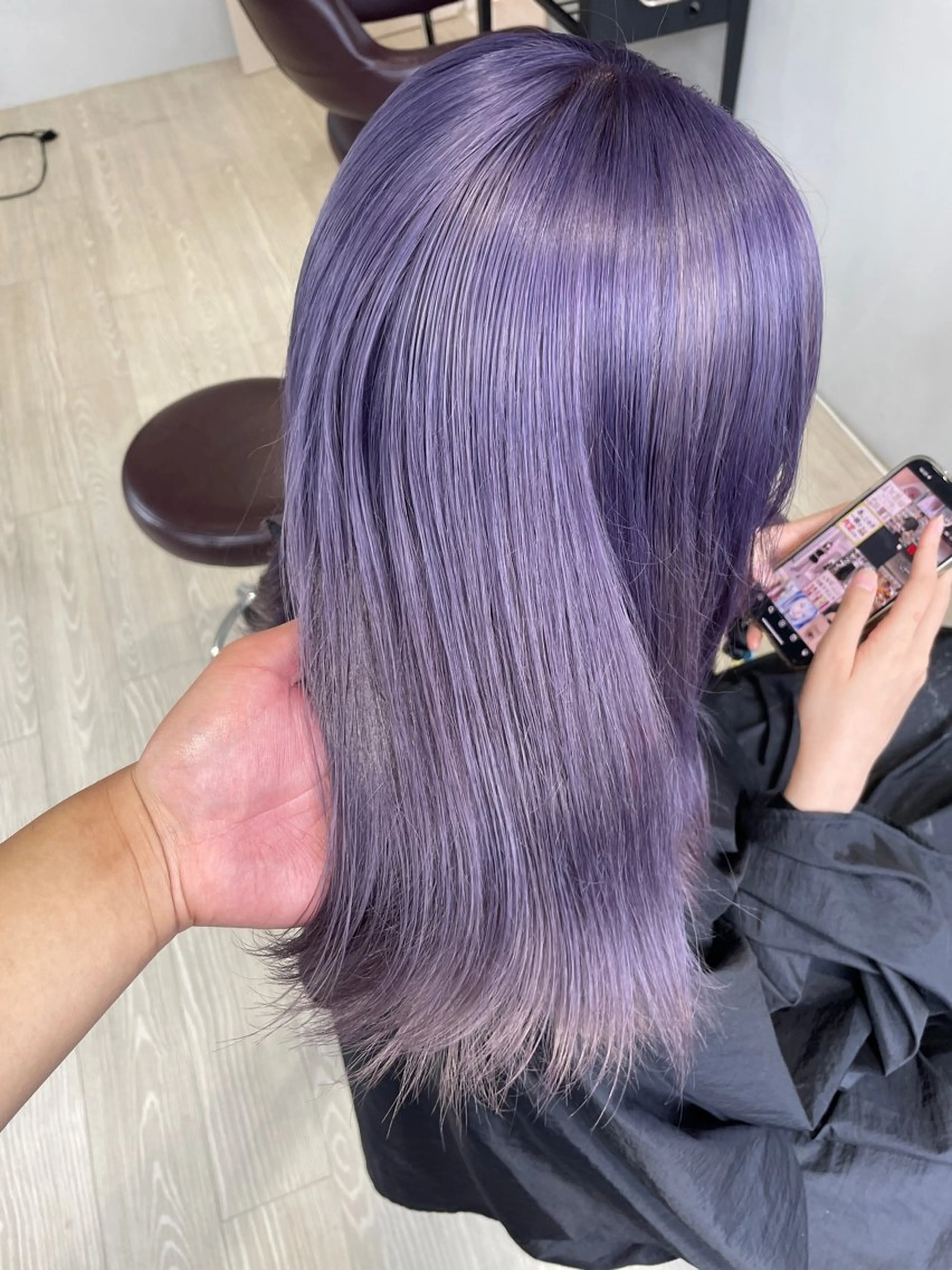 セミロング パープルカラー 光岡 玲遠のヘアスタイル