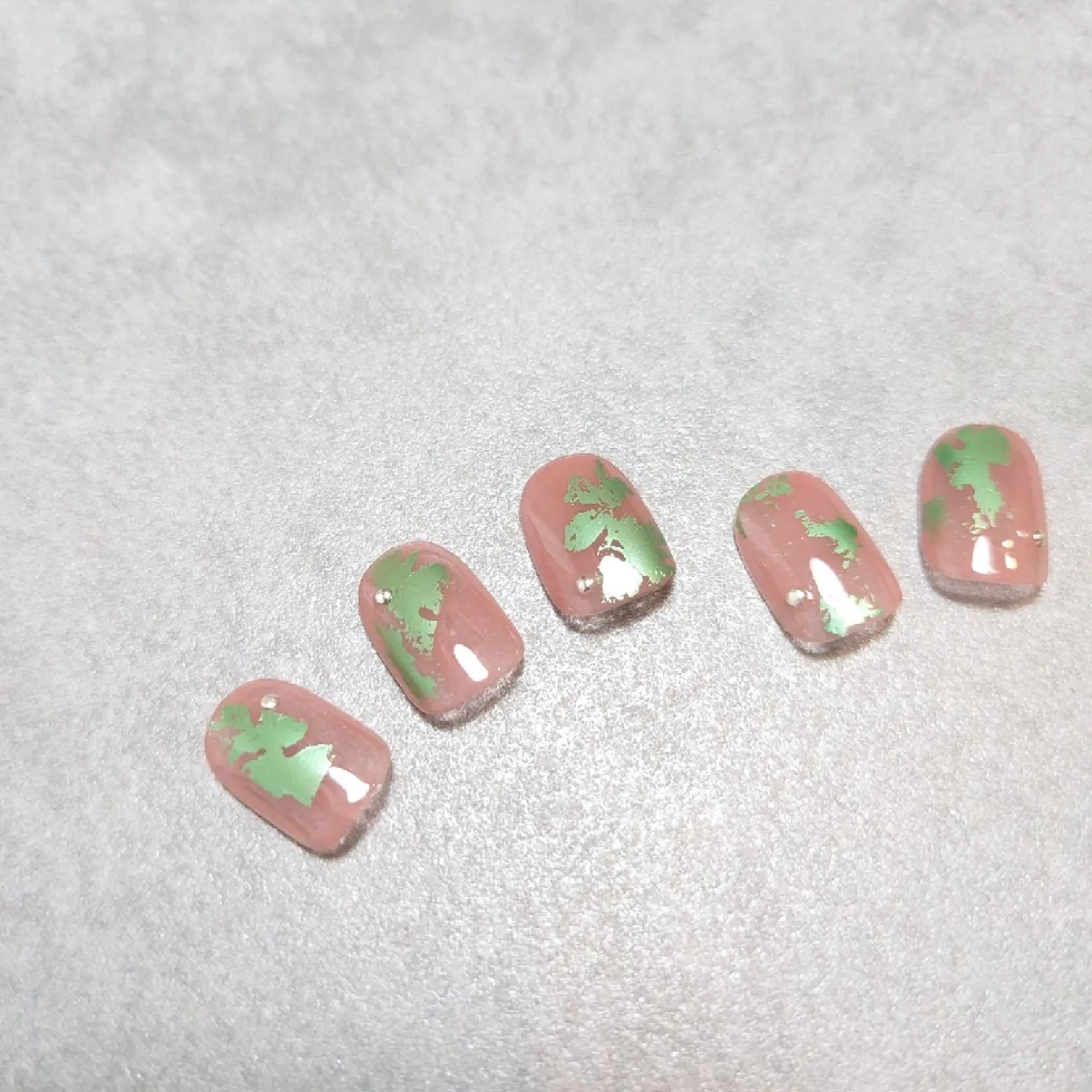 ネイル グリーン ピンク 春ネイル UFU. nailのネイルデザイン