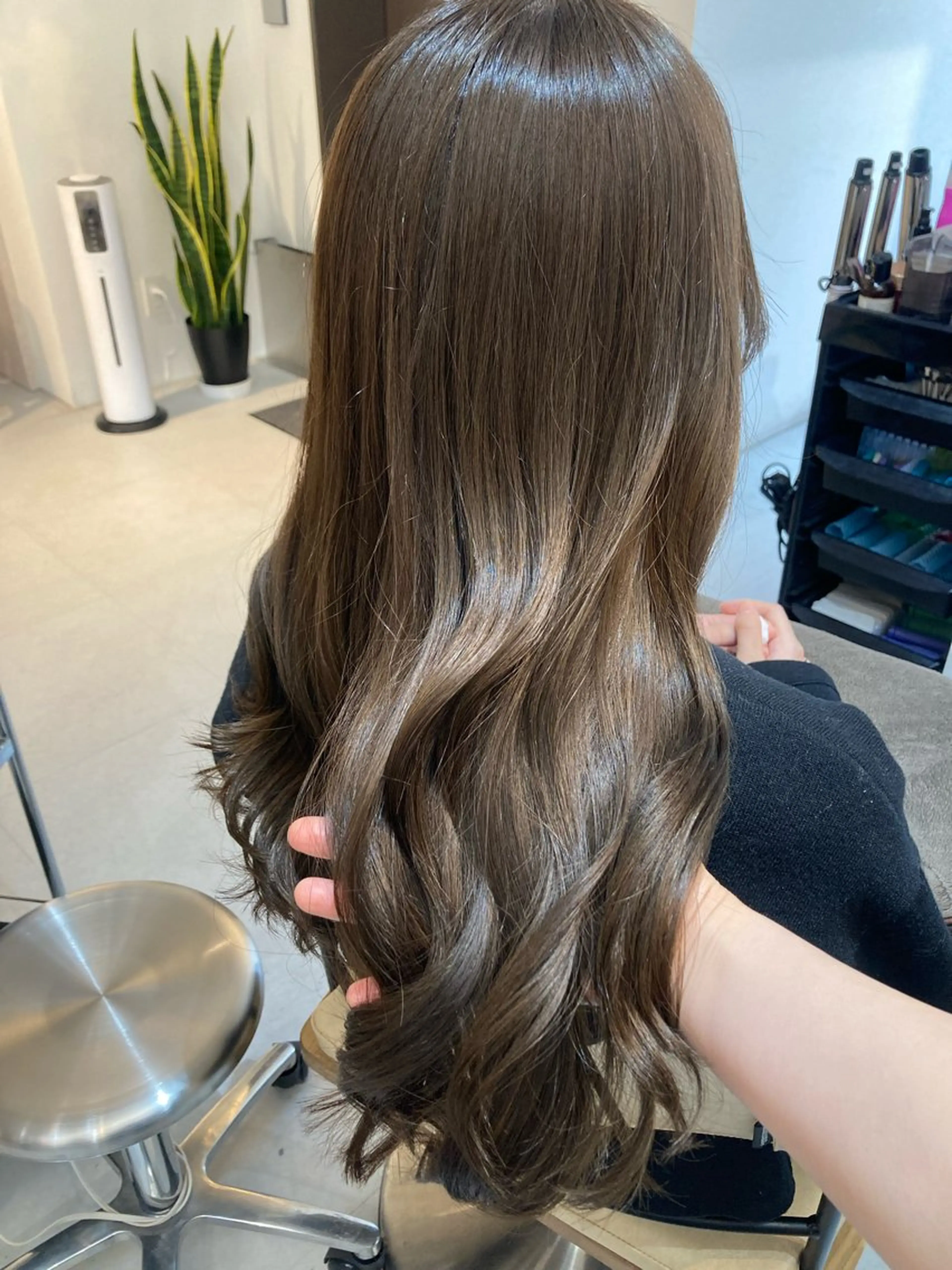 ロング カット ヘアカラー トリートメント ✨色持ちの良い艶 カラー✨蟹江真世のヘアスタイル