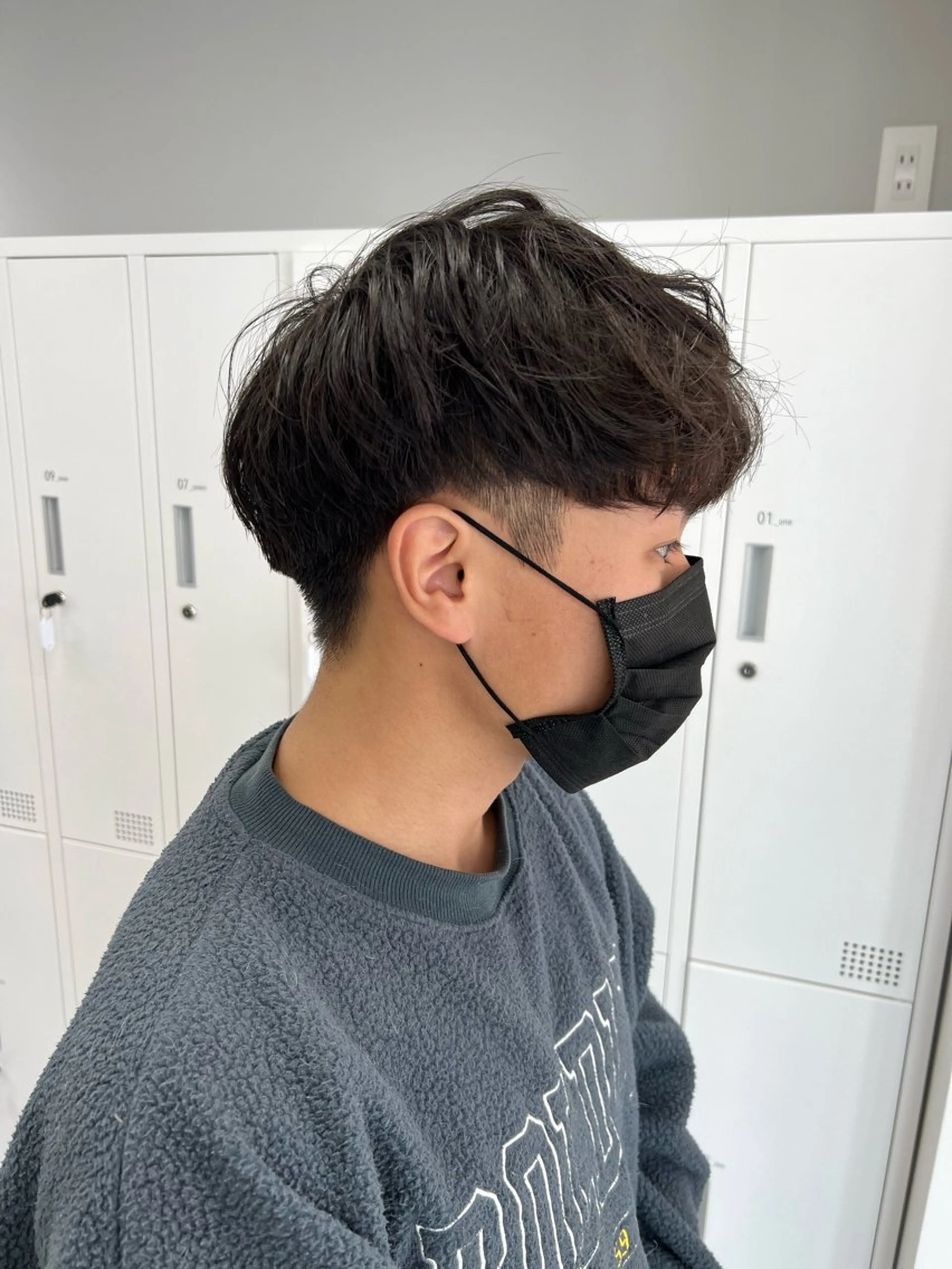 セミロング maya レイヤーカットのヘアスタイル