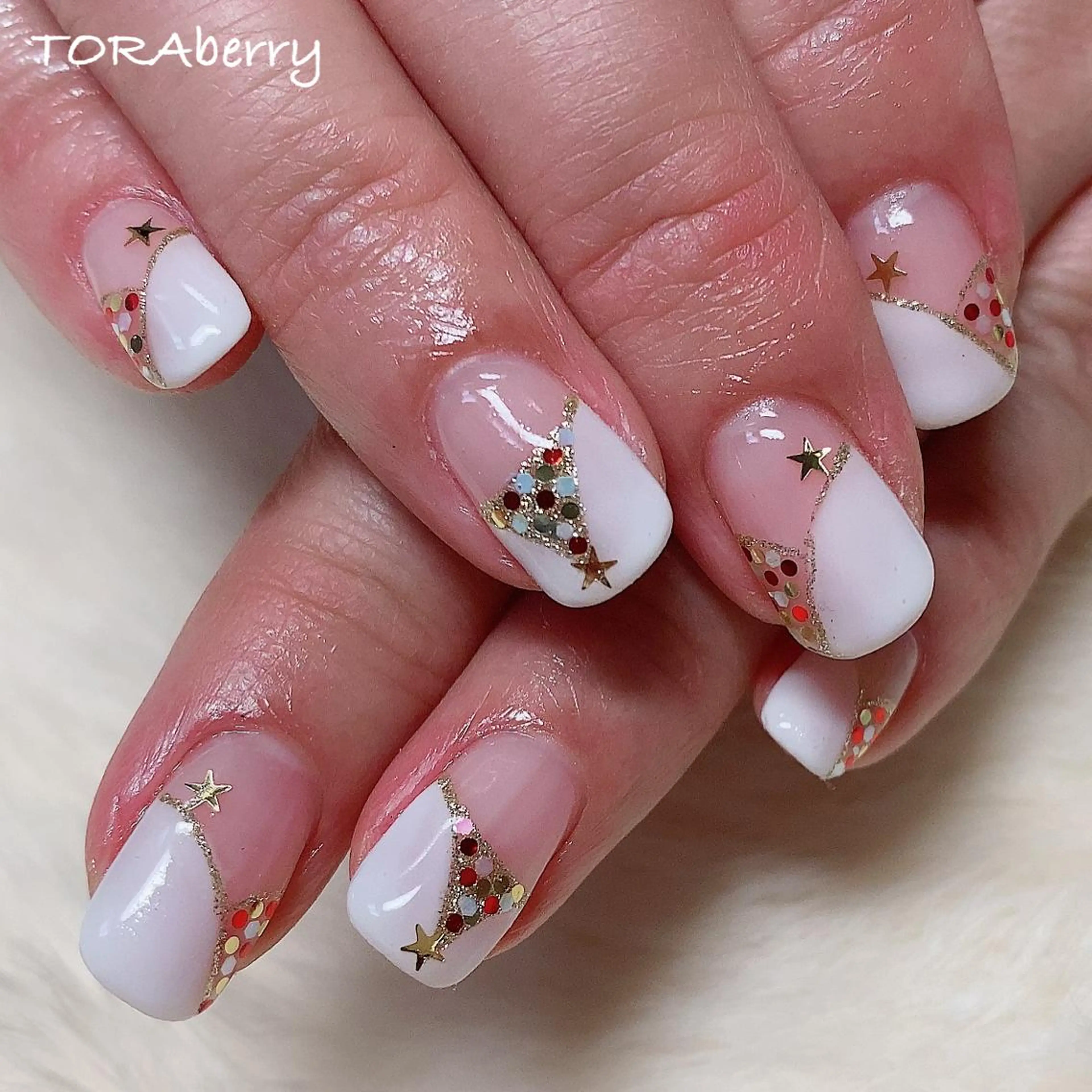 ネイル 冬ネイル クリスマス ハンドネイル ネイリスト なつみのネイルデザイン