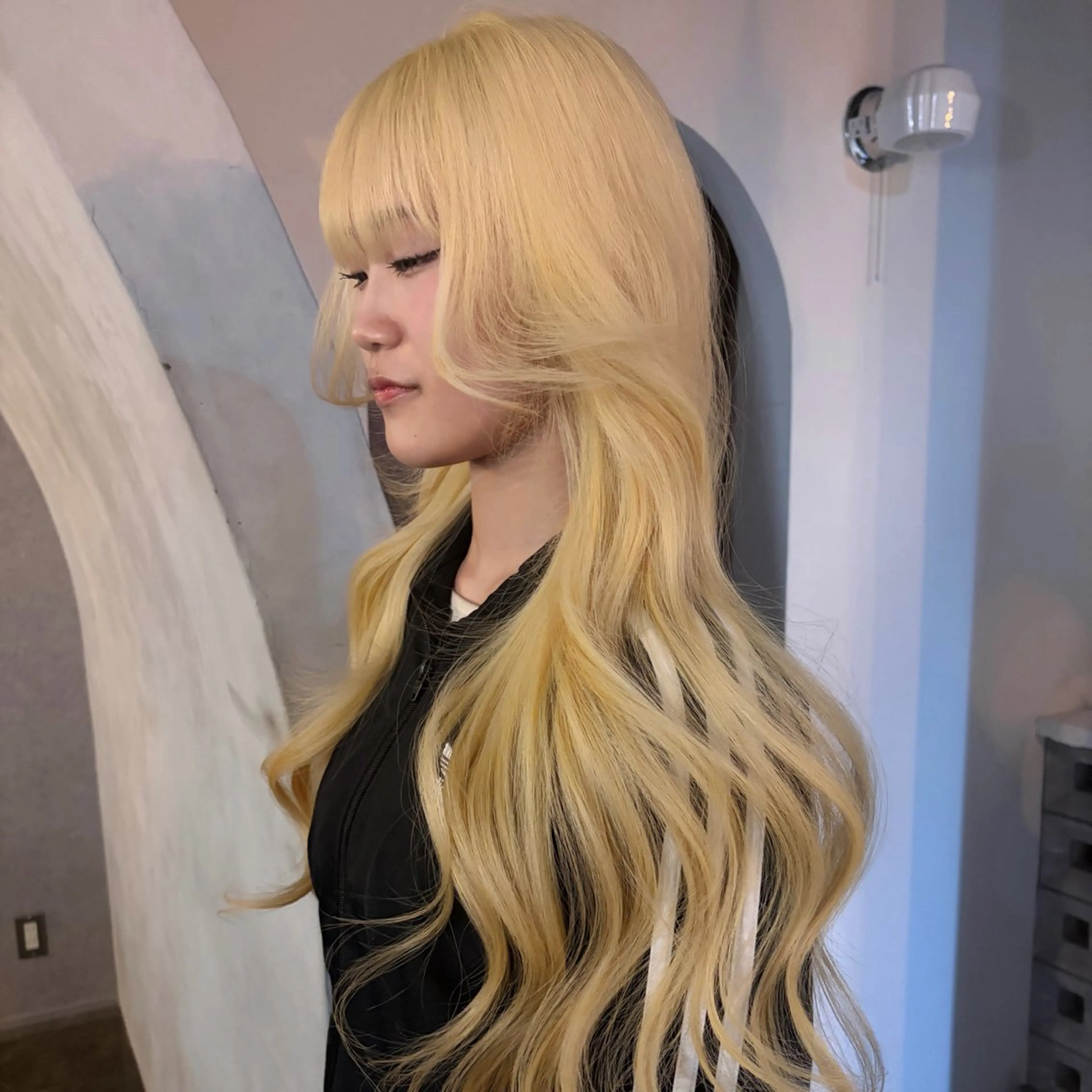 ロング りね💟ハイトーン/ レイヤーカット✩.*のヘアスタイル