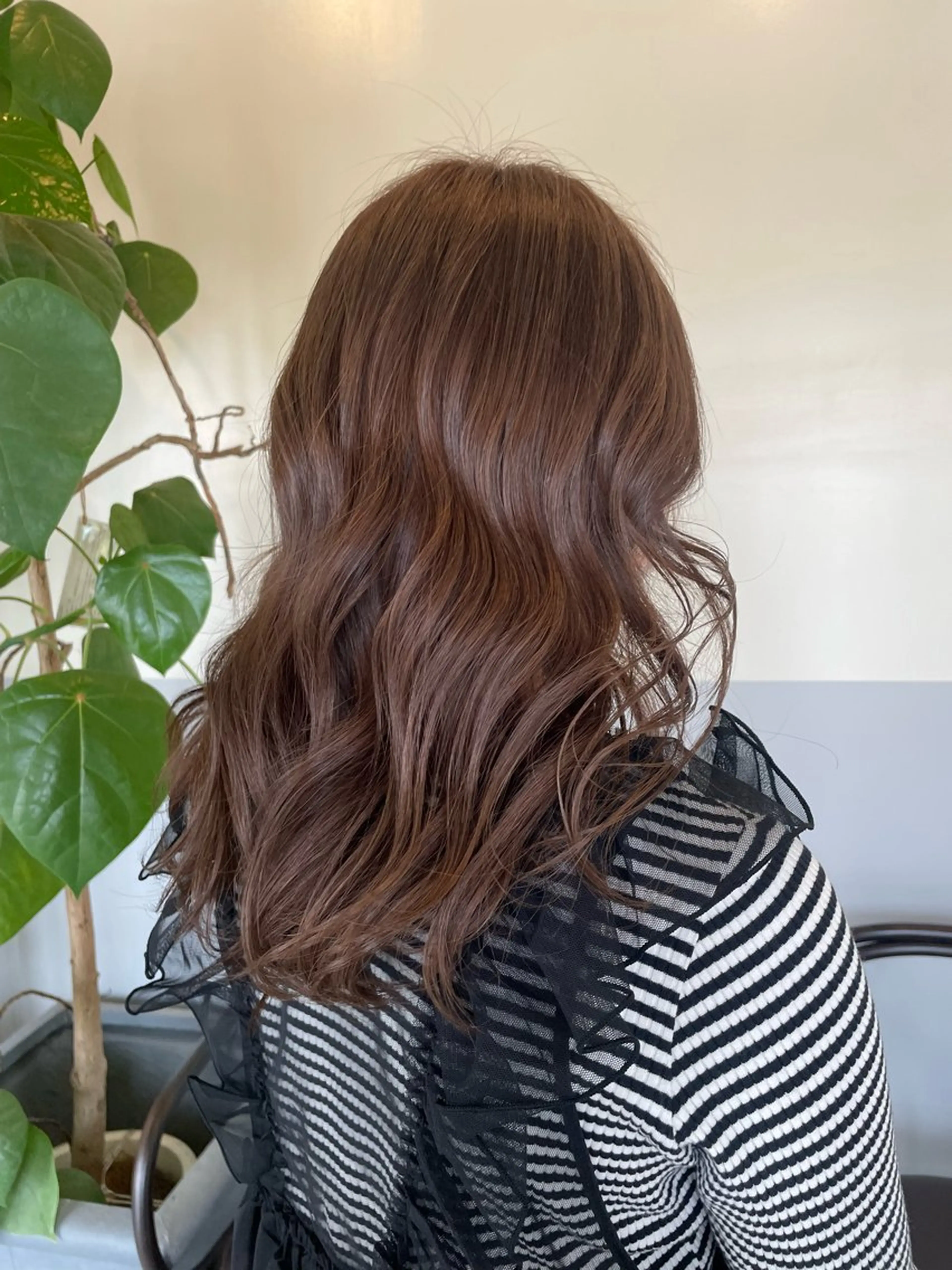 ミディアム ノエ/ インナーカラー/高岳のヘアスタイル