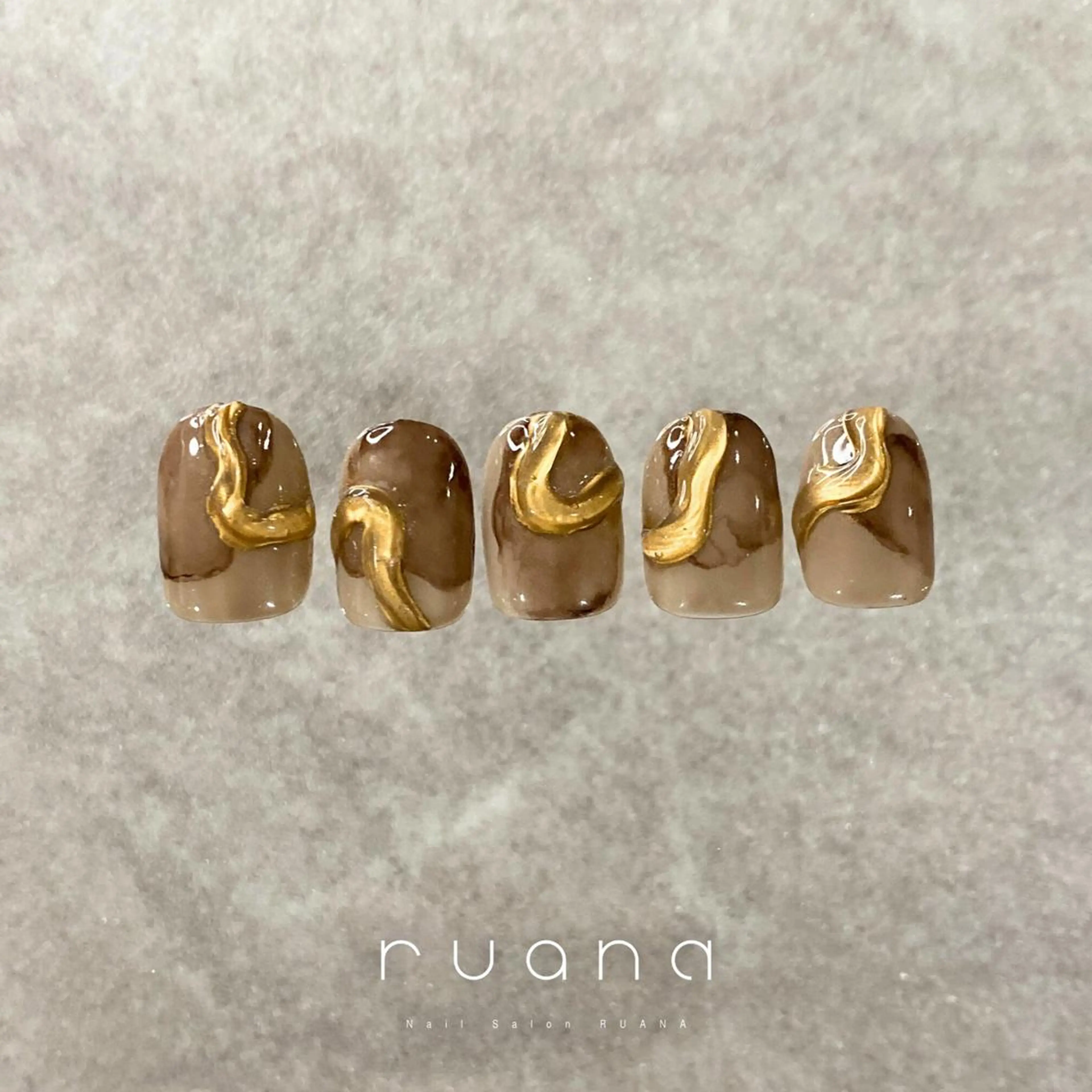 ネイル 阿武 美海のネイルデザイン