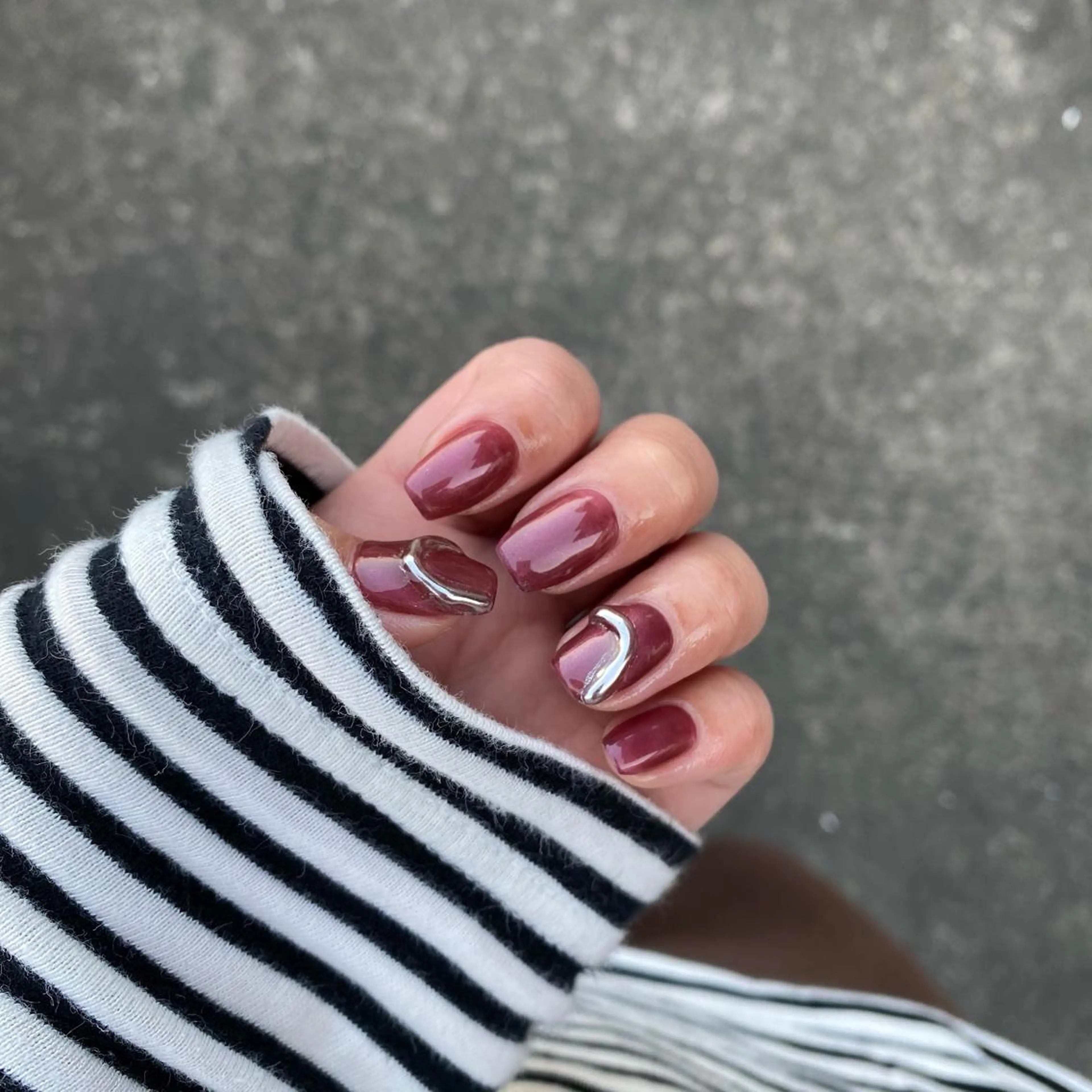 ネイル シルバー lcoco nailのネイルデザイン