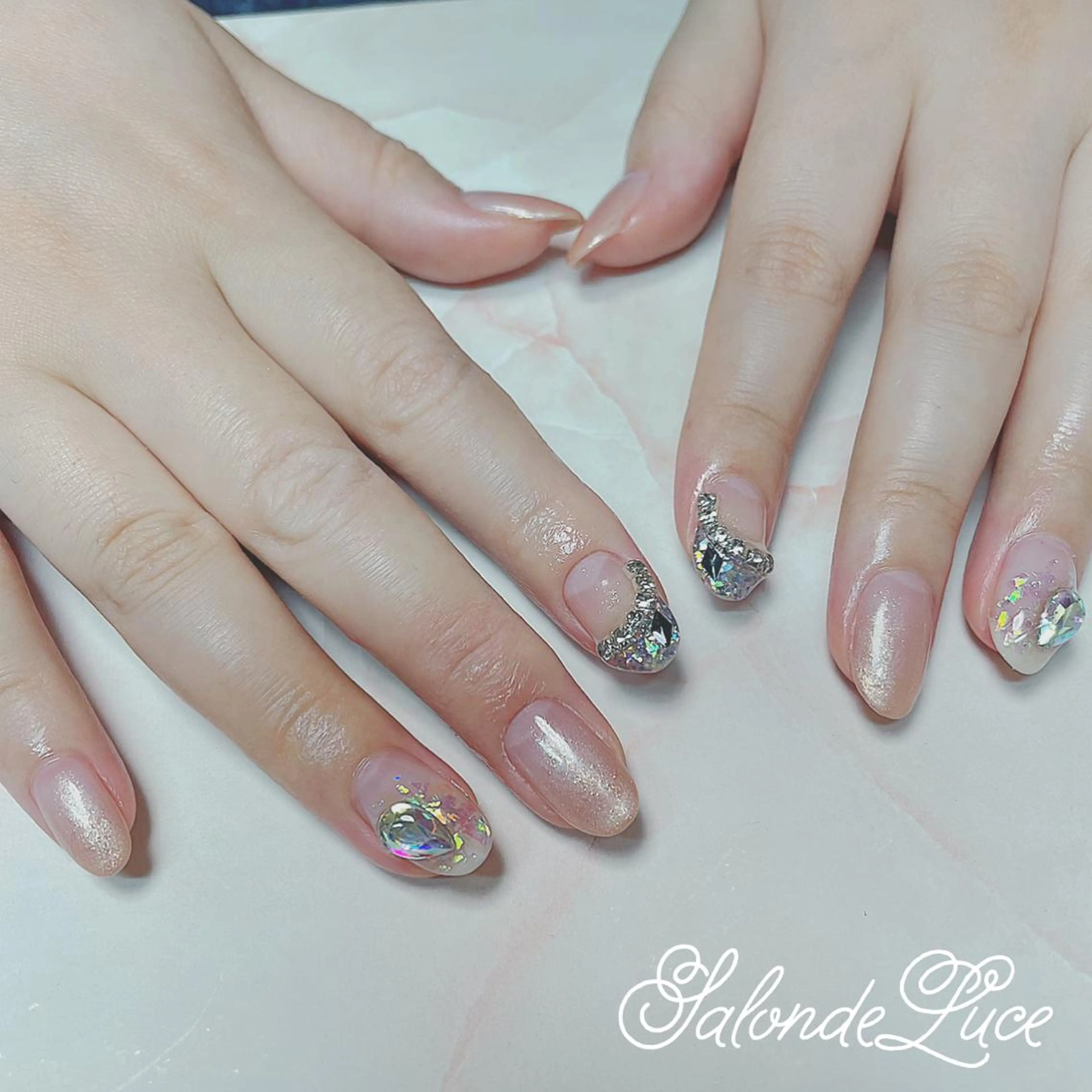 ネイル キラキラネイル 韓国ネイル Salon de Luceのネイルデザイン