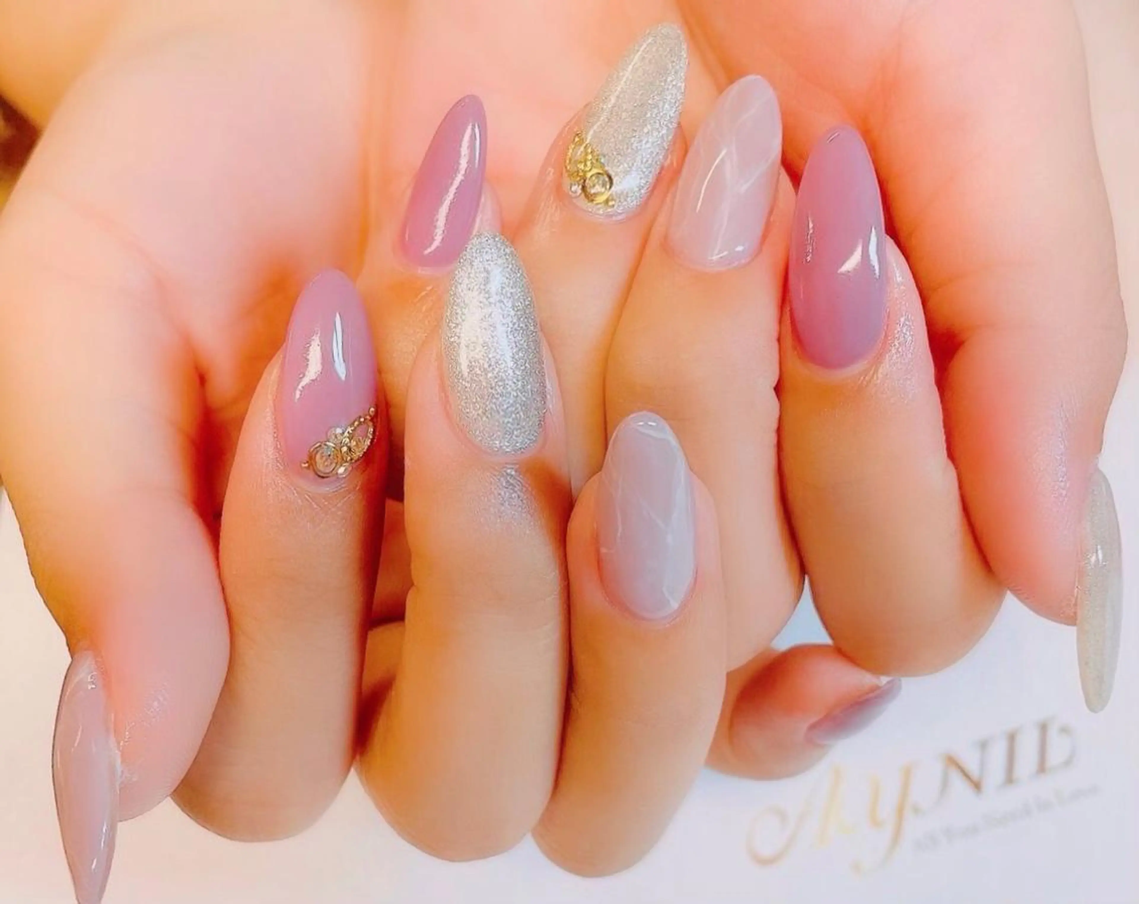 ネイル 🦋AYNIL🦋 ナチュラル専門店♥️のネイルデザイン