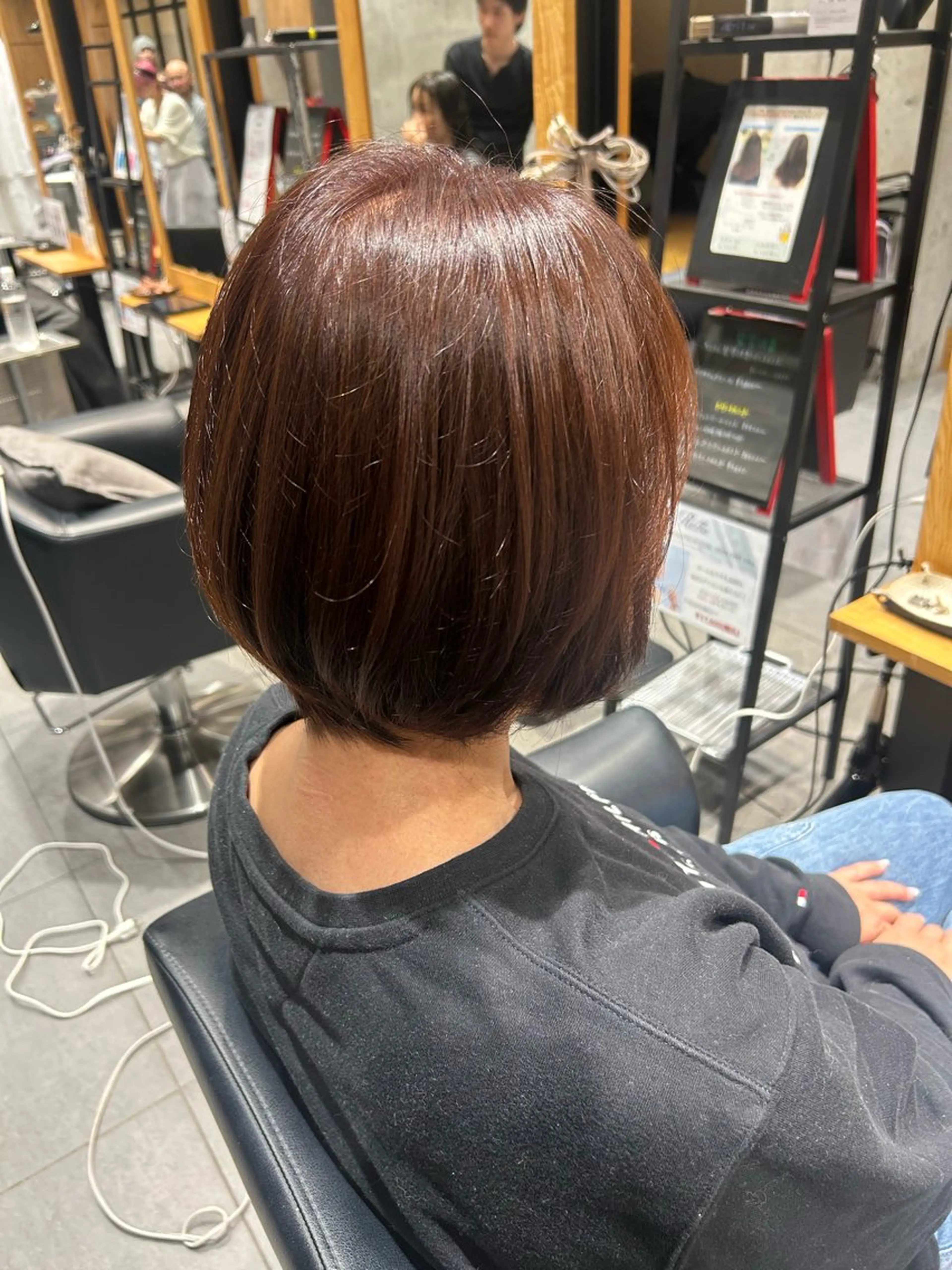 ショート カラー ブラウンカラー ピンクカラー 松岡 寛大郎のヘアスタイル