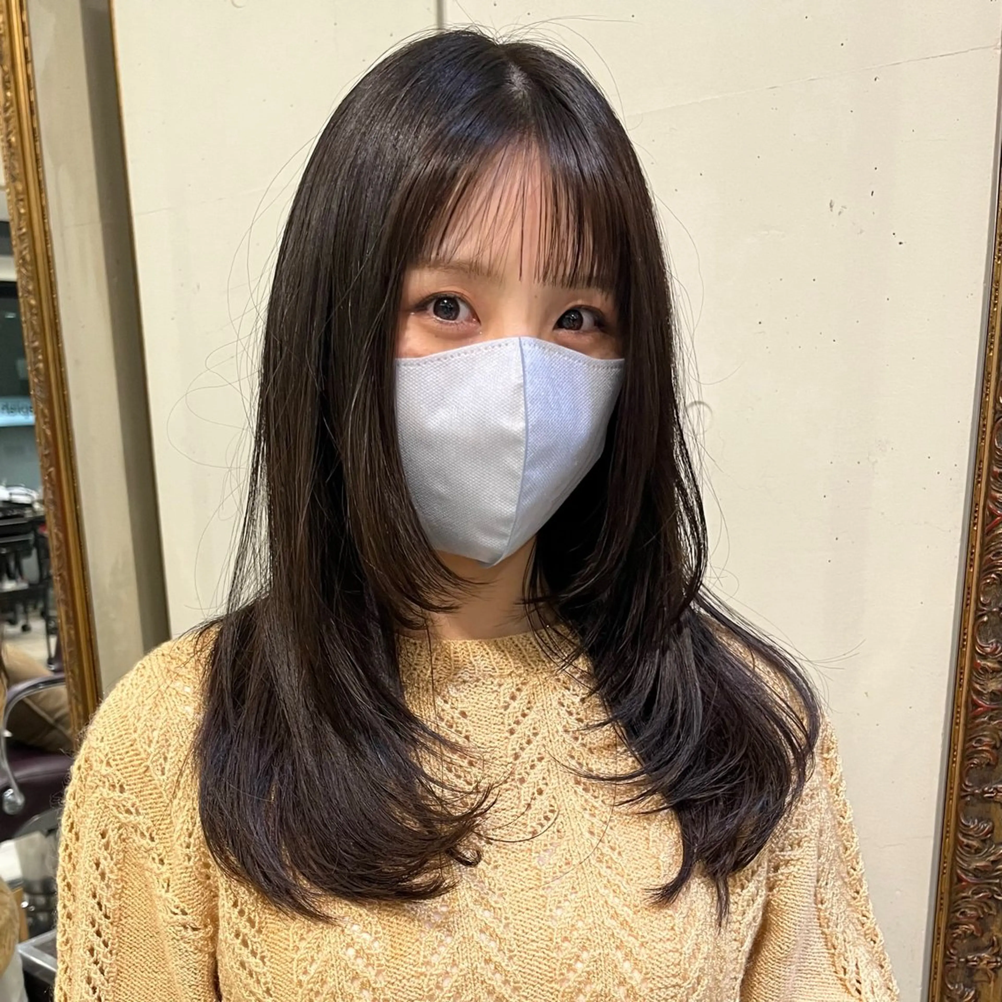 セミロング タンバルモリパーマ 礒井メンキのヘアスタイル