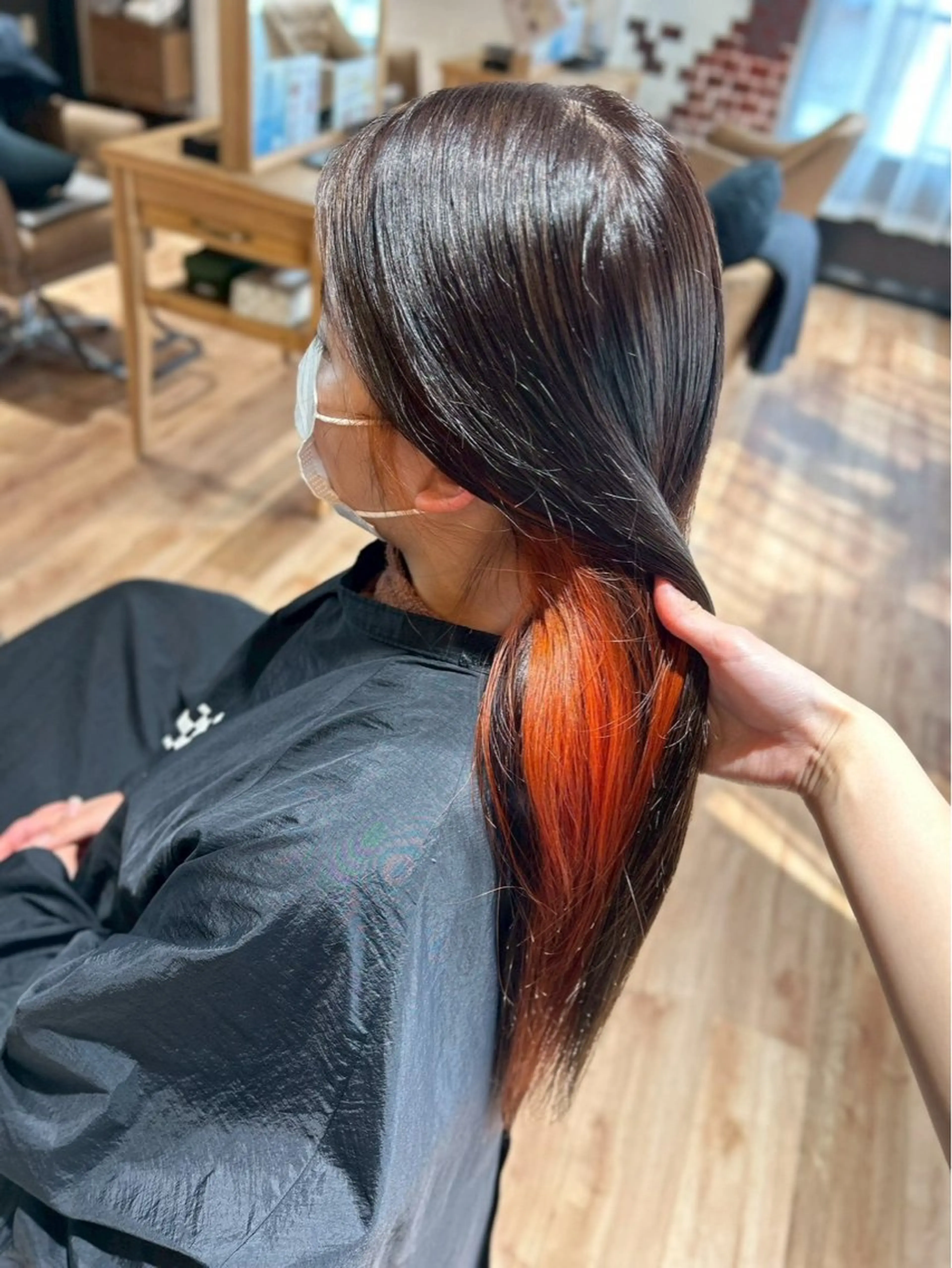 ロング 松田 鈴菜のヘアスタイル