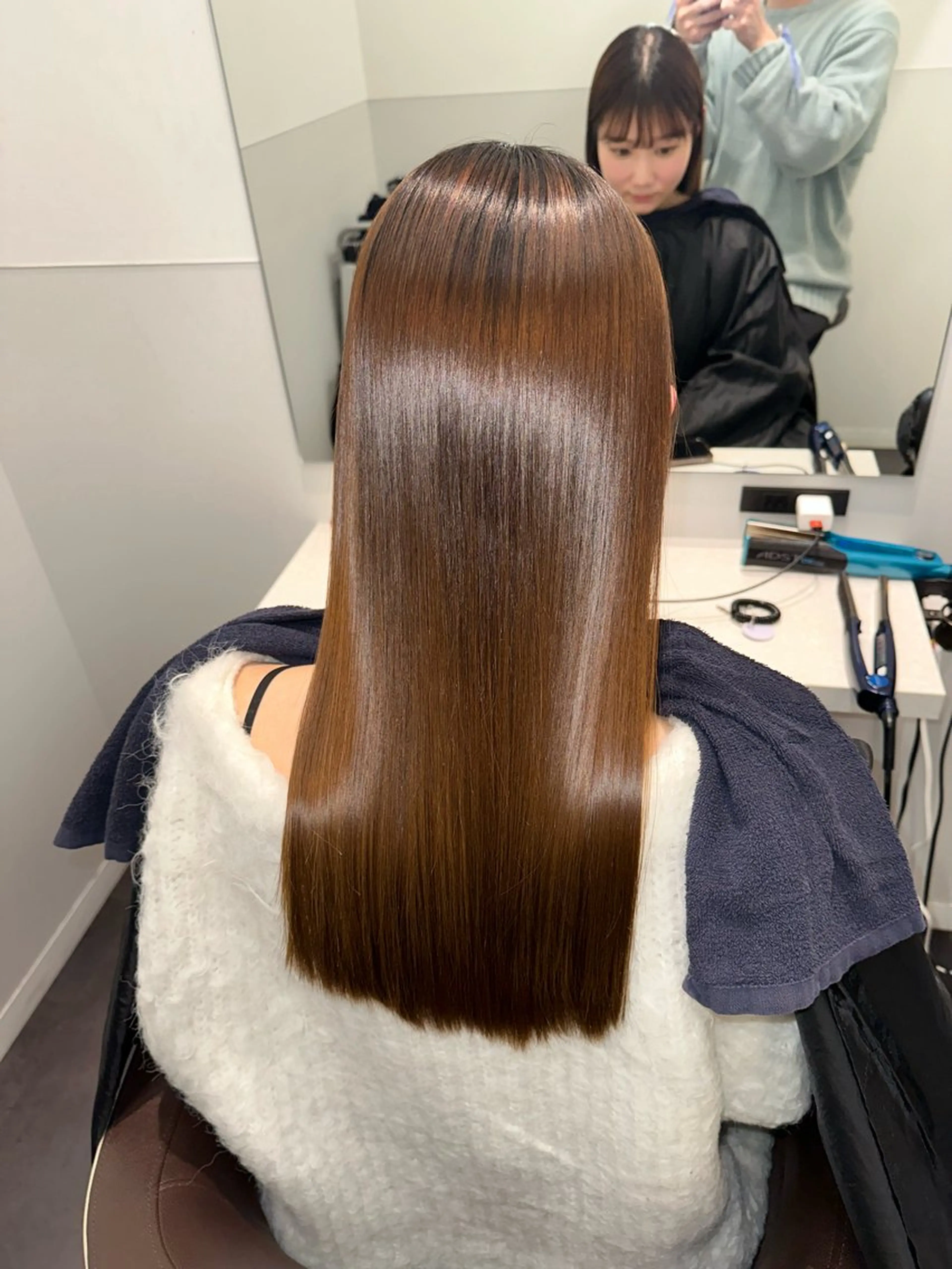 セミロング 美髪特化✨ 伊織✨縮毛矯正✨のヘアスタイル