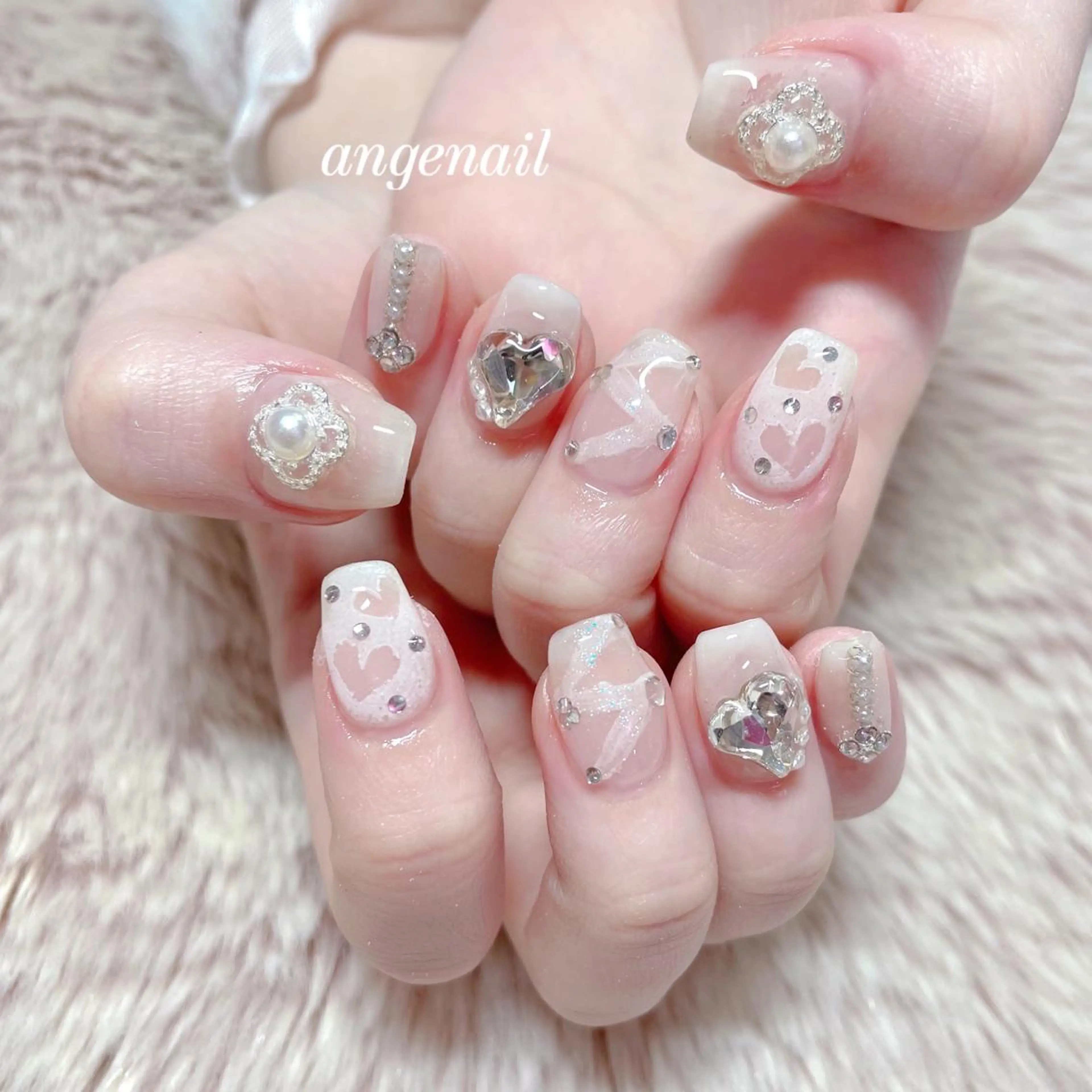 ネイル ハンドネイル オーナーネイリスト MAKIのネイルデザイン