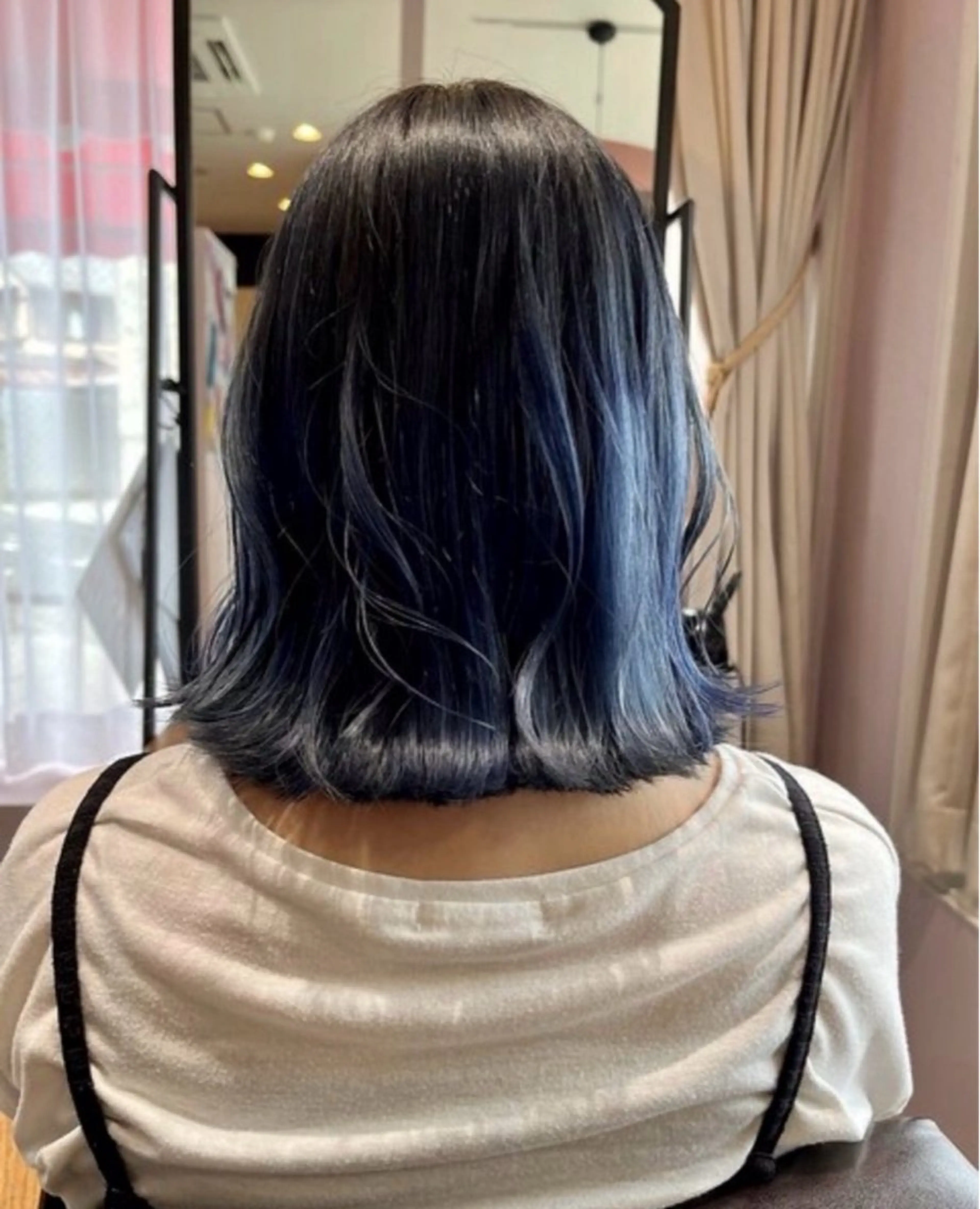 カラー 梶 瑞希のヘアスタイル