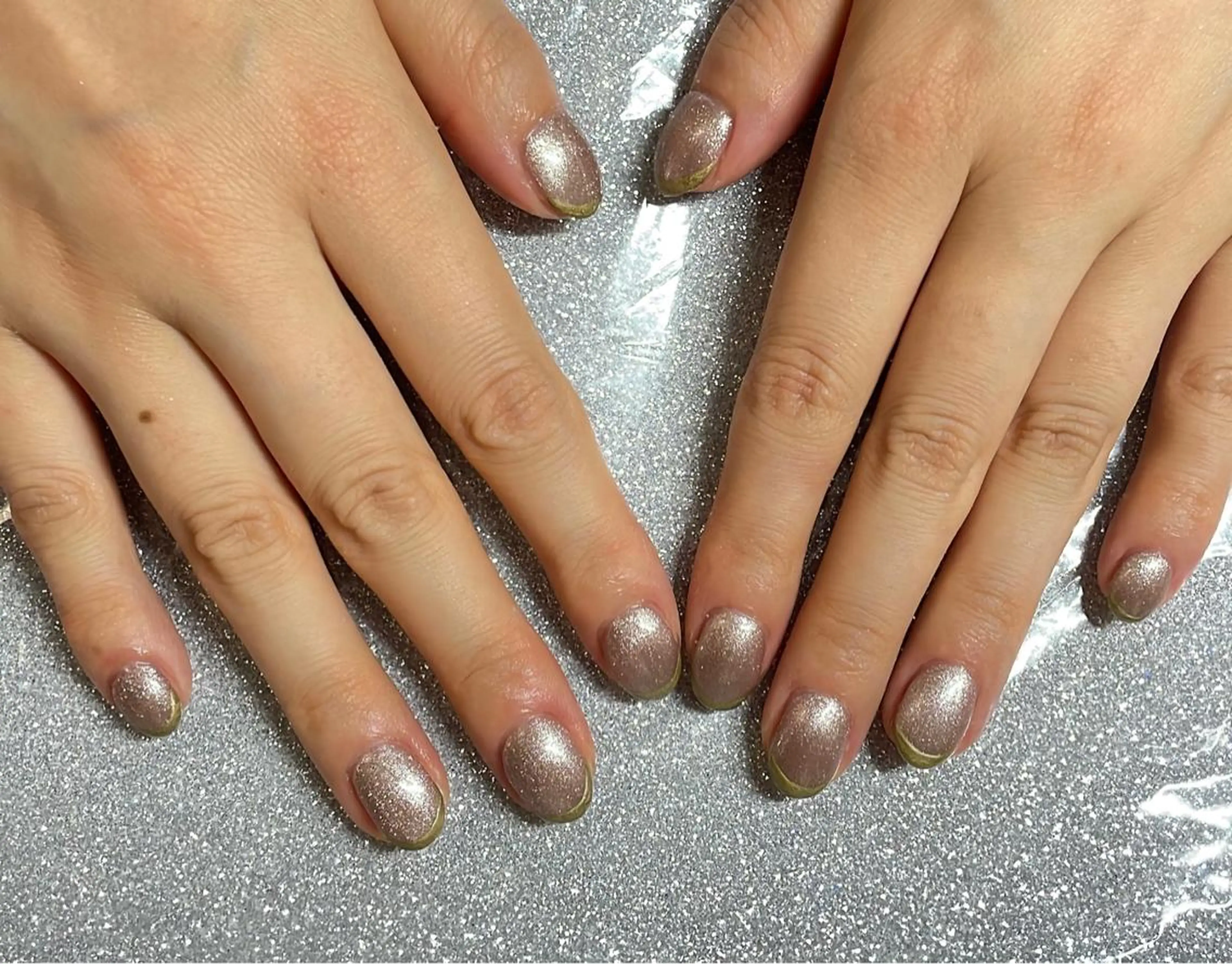 ネイル ハンドネイル VIERU 🌈🎀💖のネイルデザイン