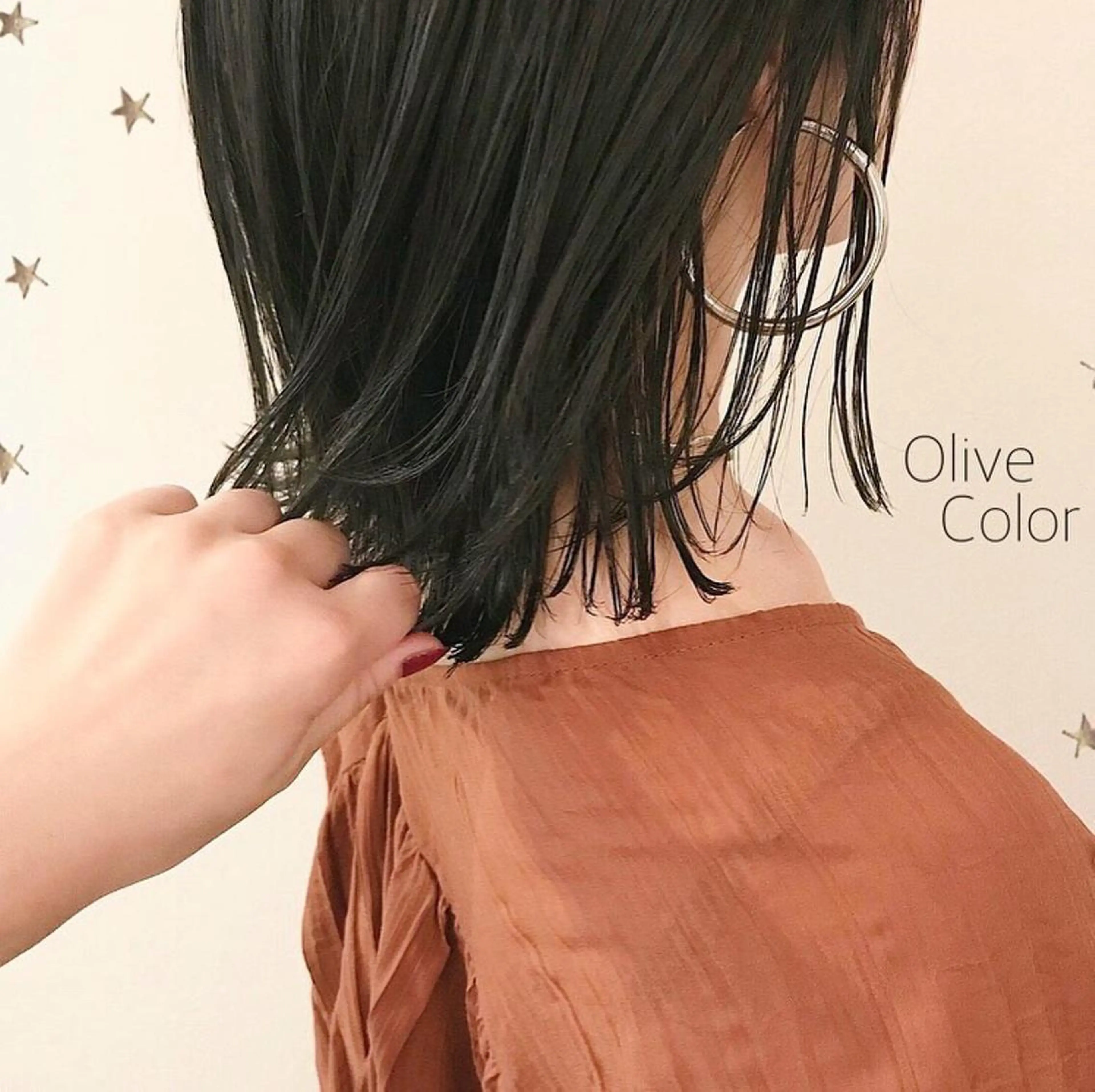 ミディアム カラー 市川 千夏のヘアスタイル