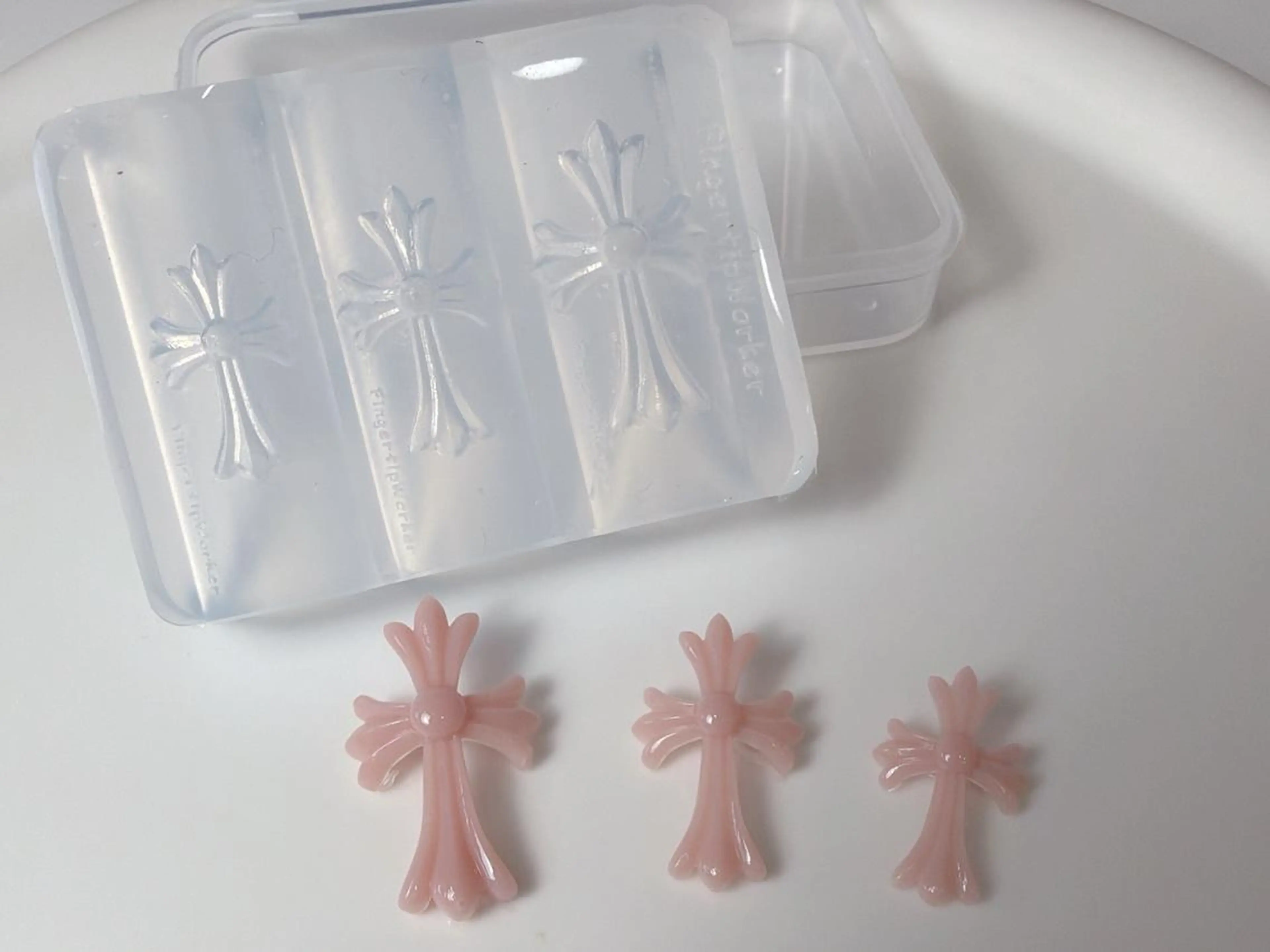 ネイル カジュアル チークネイル フレンチネイル ジェルネイル ガーリー 🎀も ものネイルデザイン