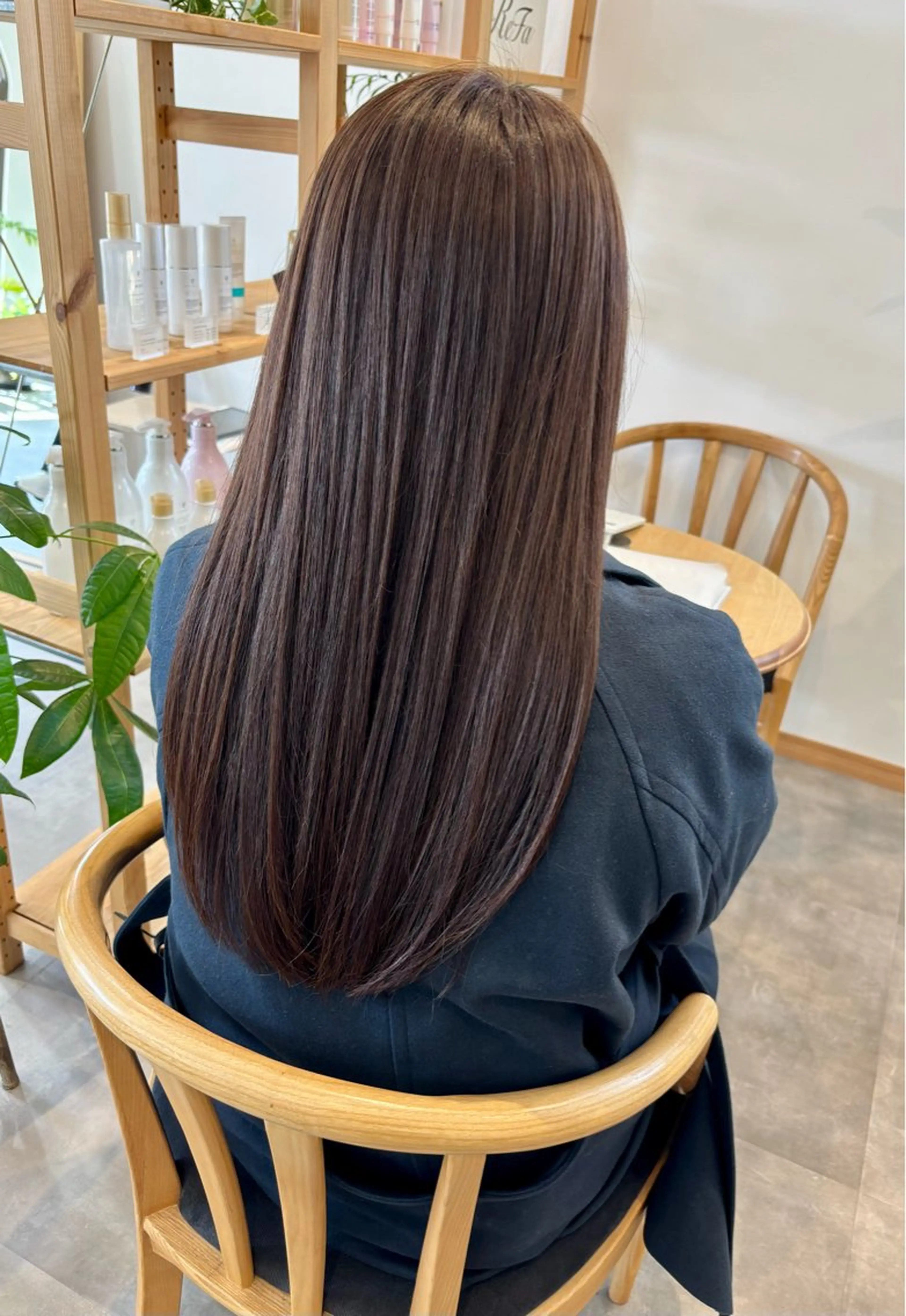 ロング カラー アディクシーカラー ベージュカラー 透明感カラー 由良 龍也のヘアスタイル