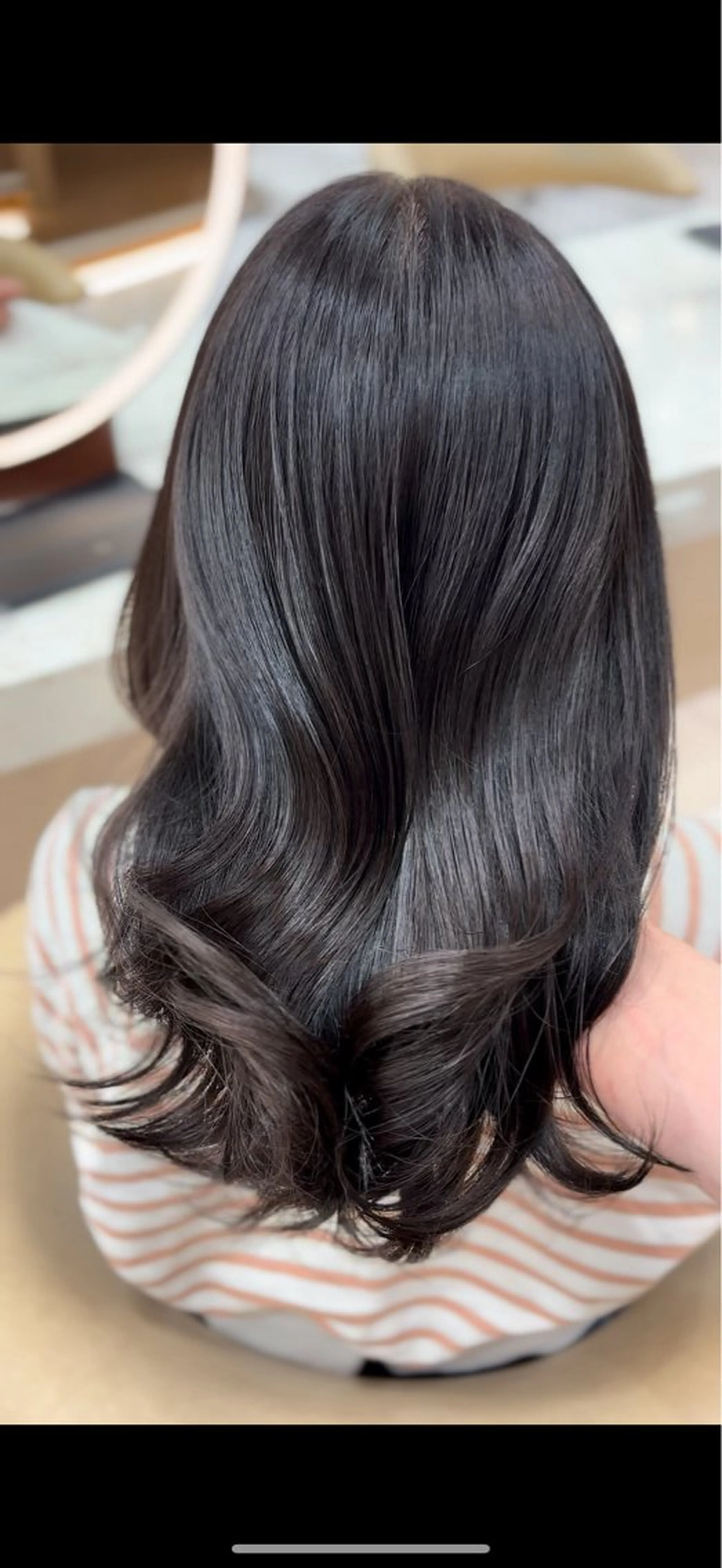 ミディアム ヘアカラー トリートメント 艶カラー/ ブリーチ/縮毛/愛理のヘアスタイル