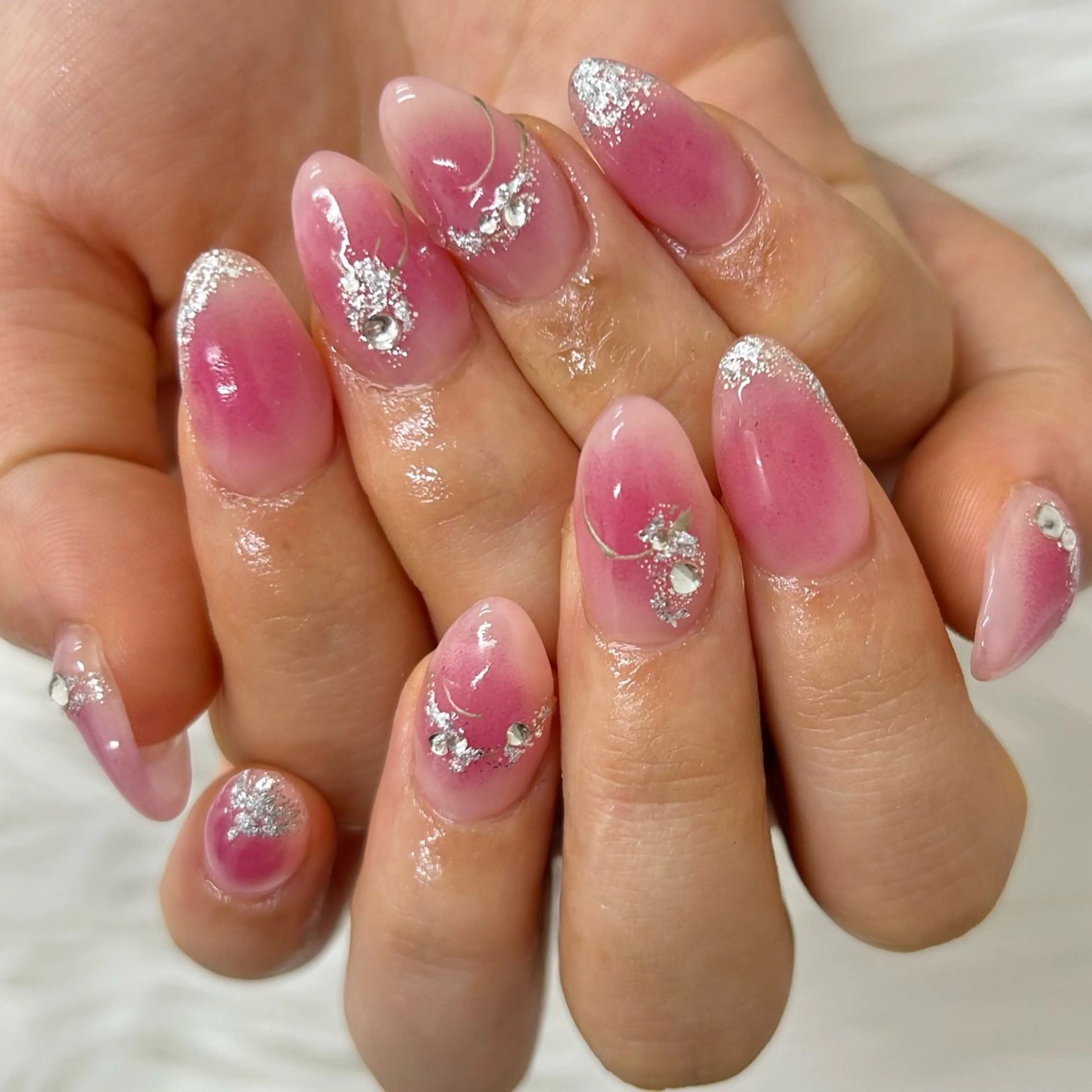 ネイル チークネイル ニュアンスネイル ono megumiのネイルデザイン