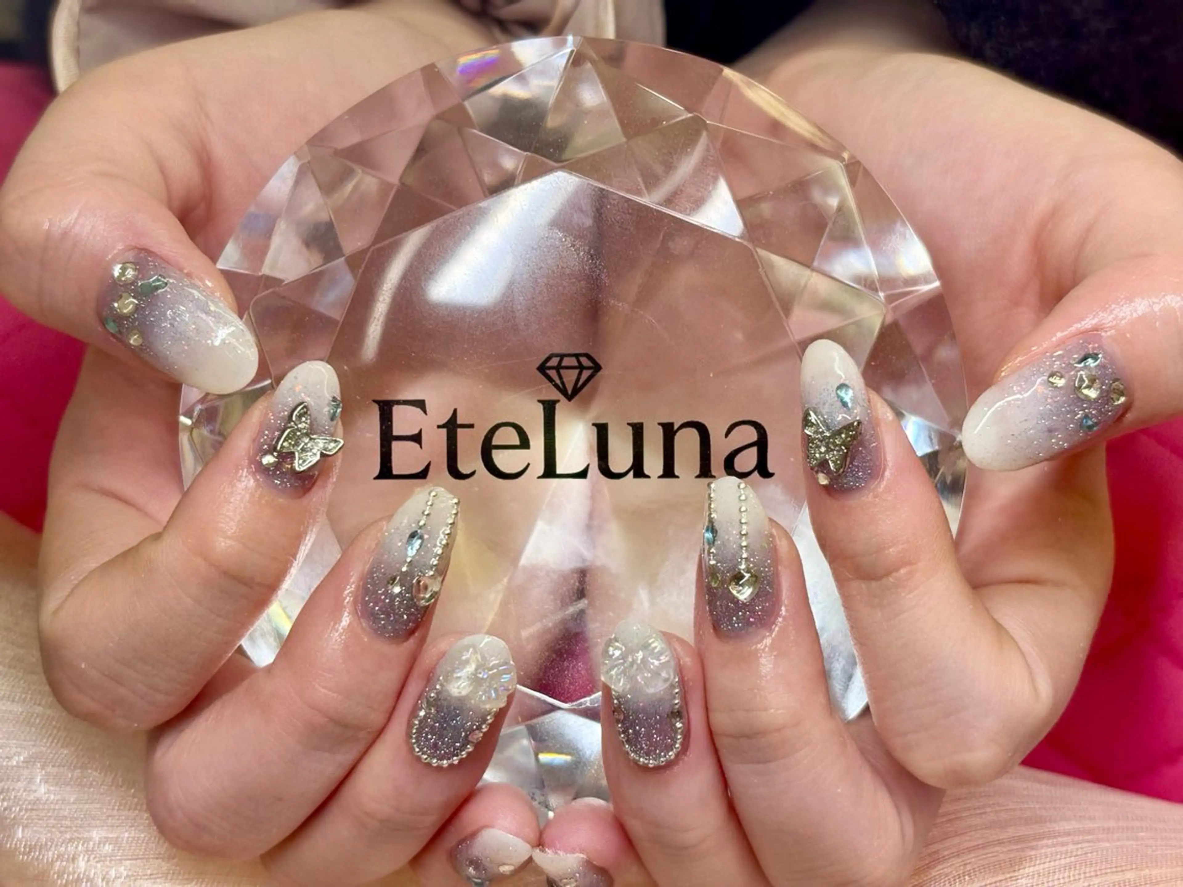 ネイル 持ち込み ワンホンネイル ハンドネイル ハンドケア ETE LUNA NAILのネイルデザイン