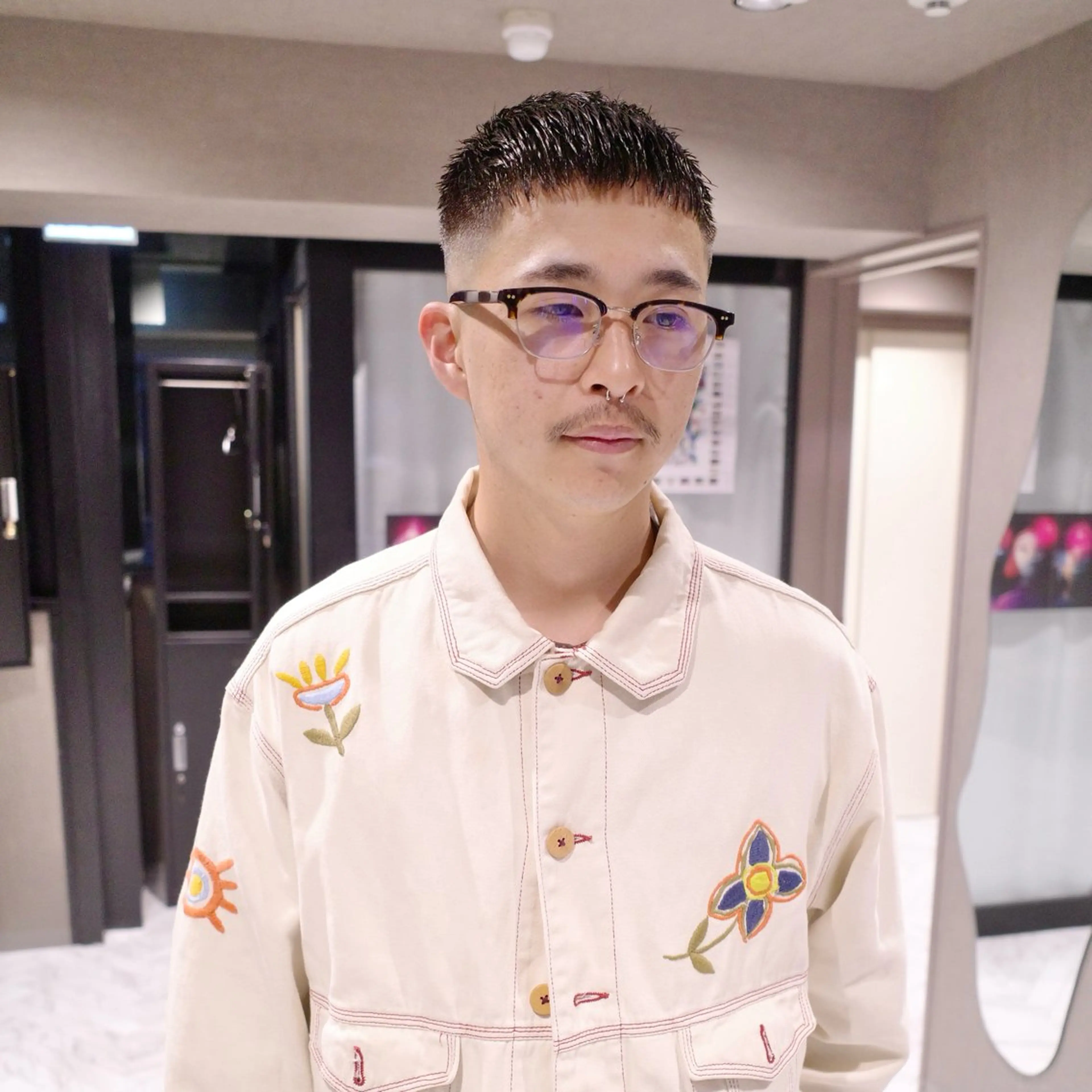 メンズ フェードカット ヨシカワ タツキのヘアスタイル