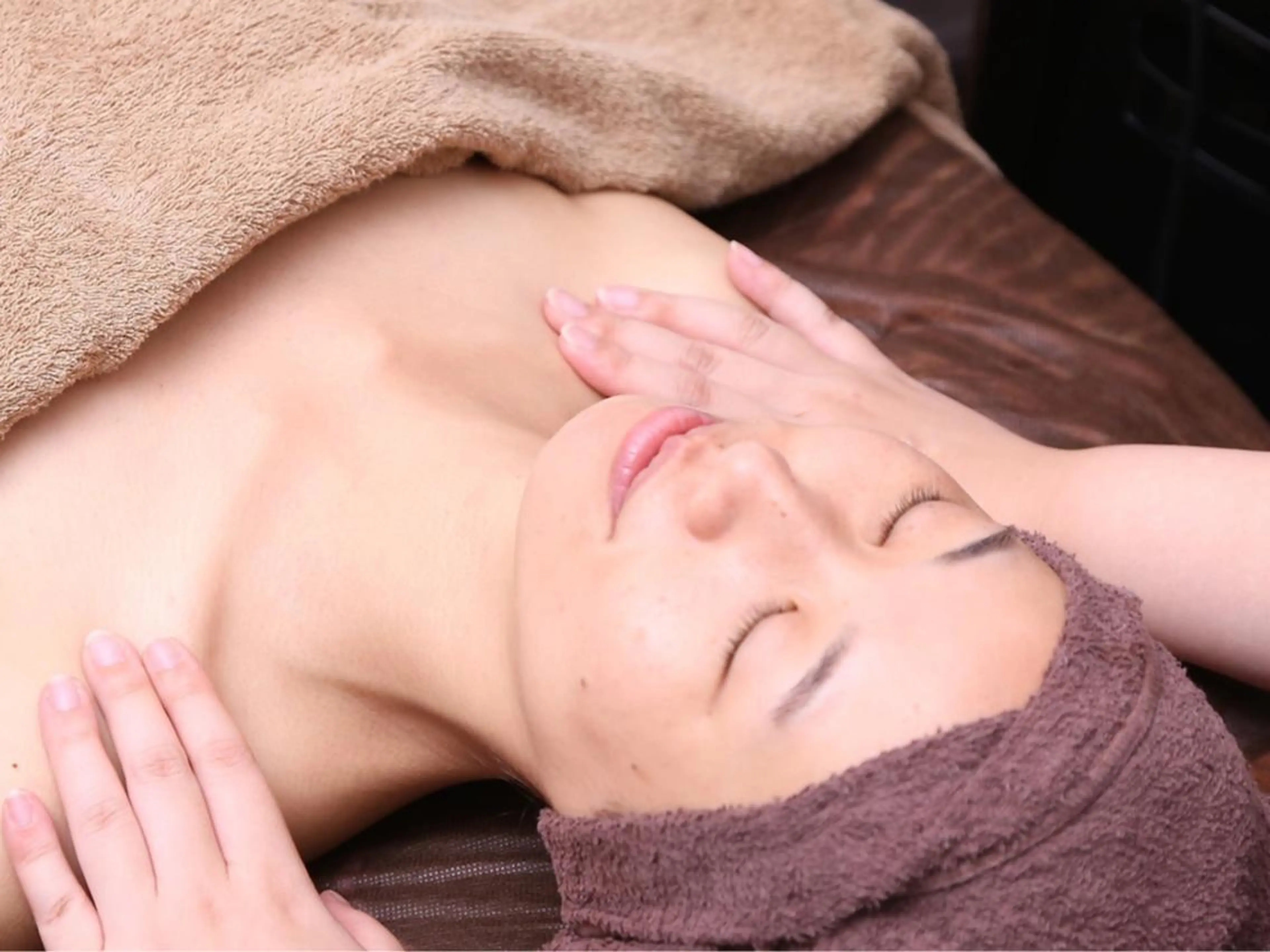 ミキモト化粧品 パールフェイスエステのエステ・リラクイメージ