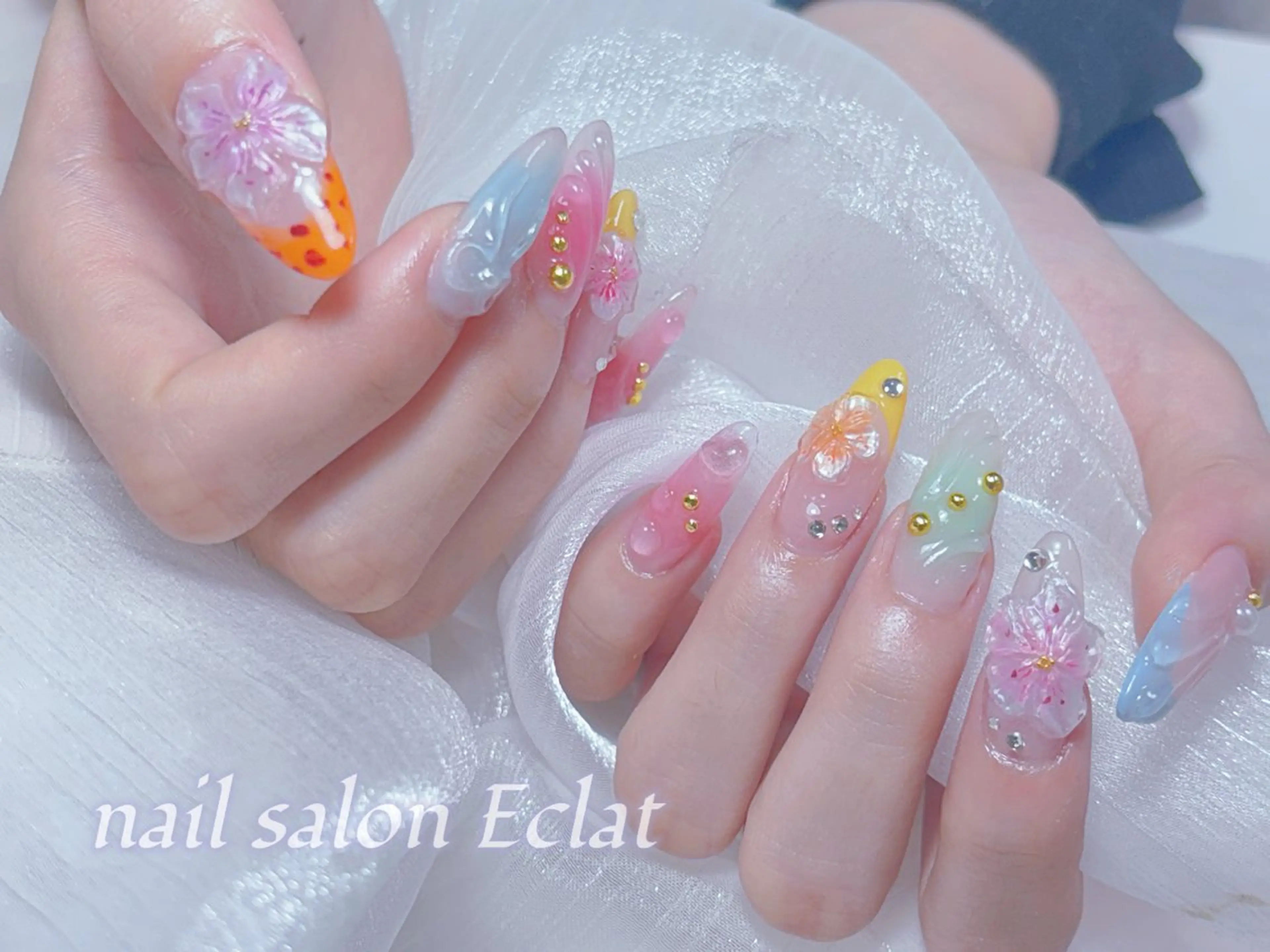 ネイル ネイルサロンエクラ 🫧Shizukaのネイルデザイン