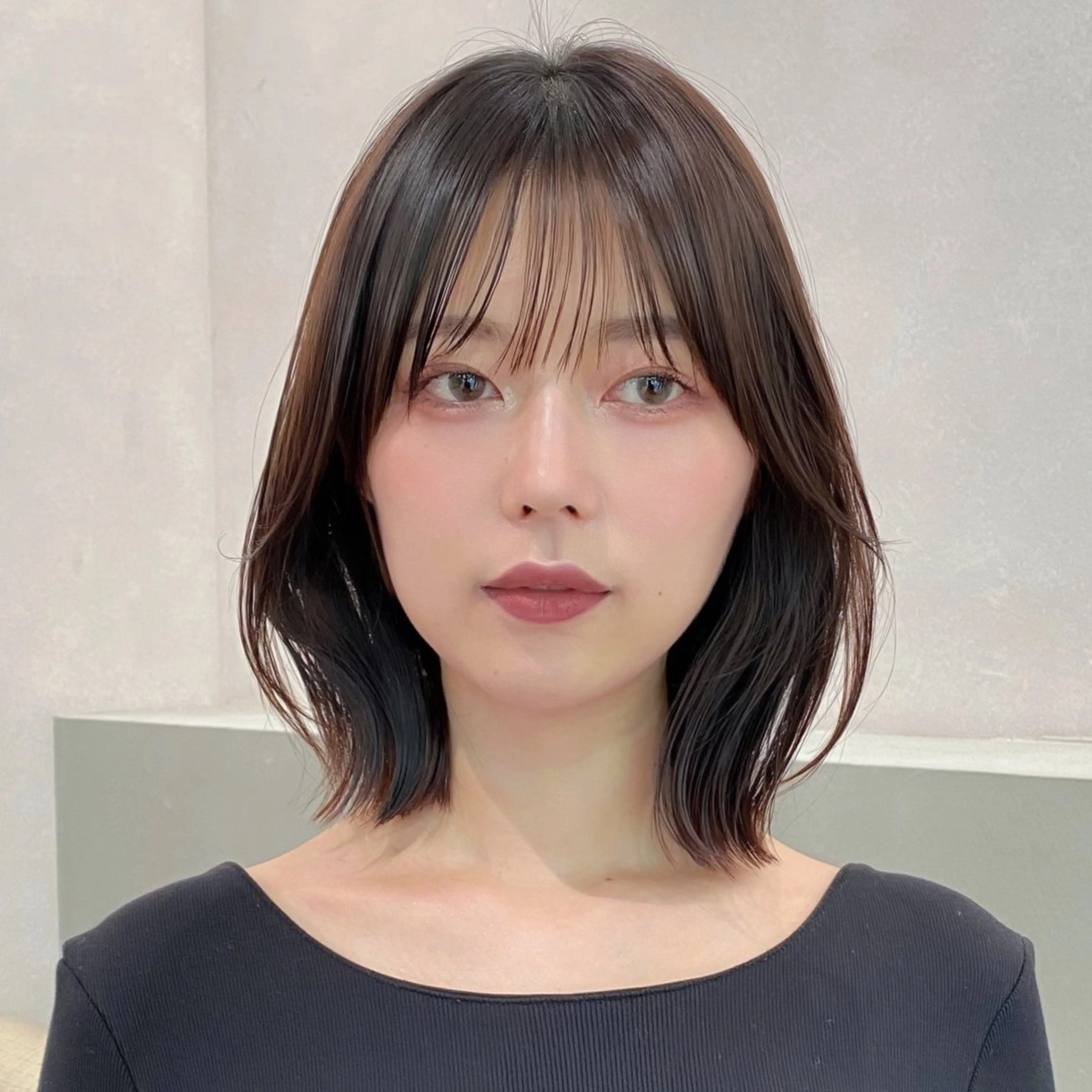 ミディアム レイヤーカット カット ヘアカラー 栗原 瑞稀のヘアスタイル