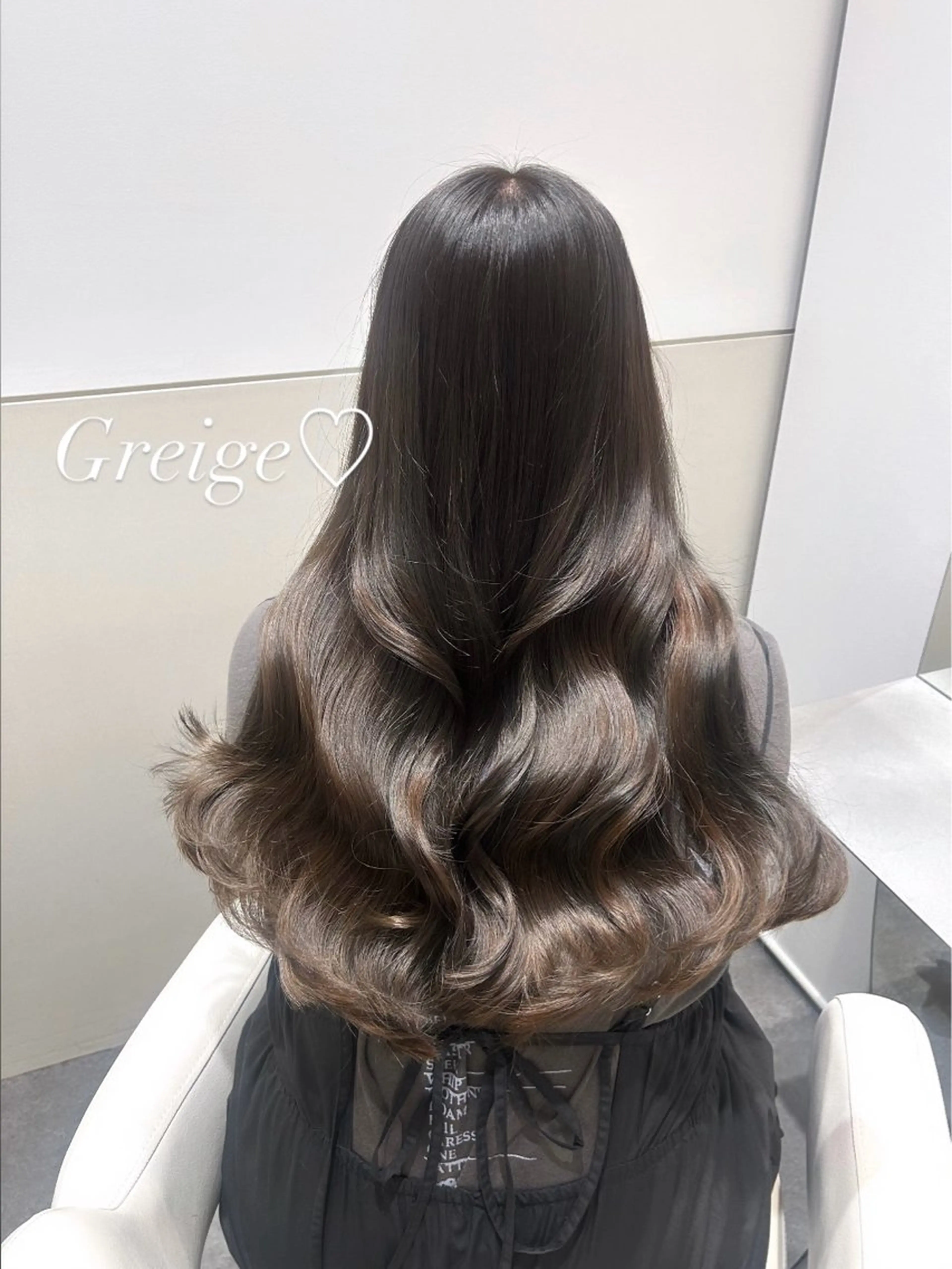 ロング カラー 透明感カラー グレージュ 🩷韓国ヘア/ヨシン モリ🩷Maikaのヘアスタイル