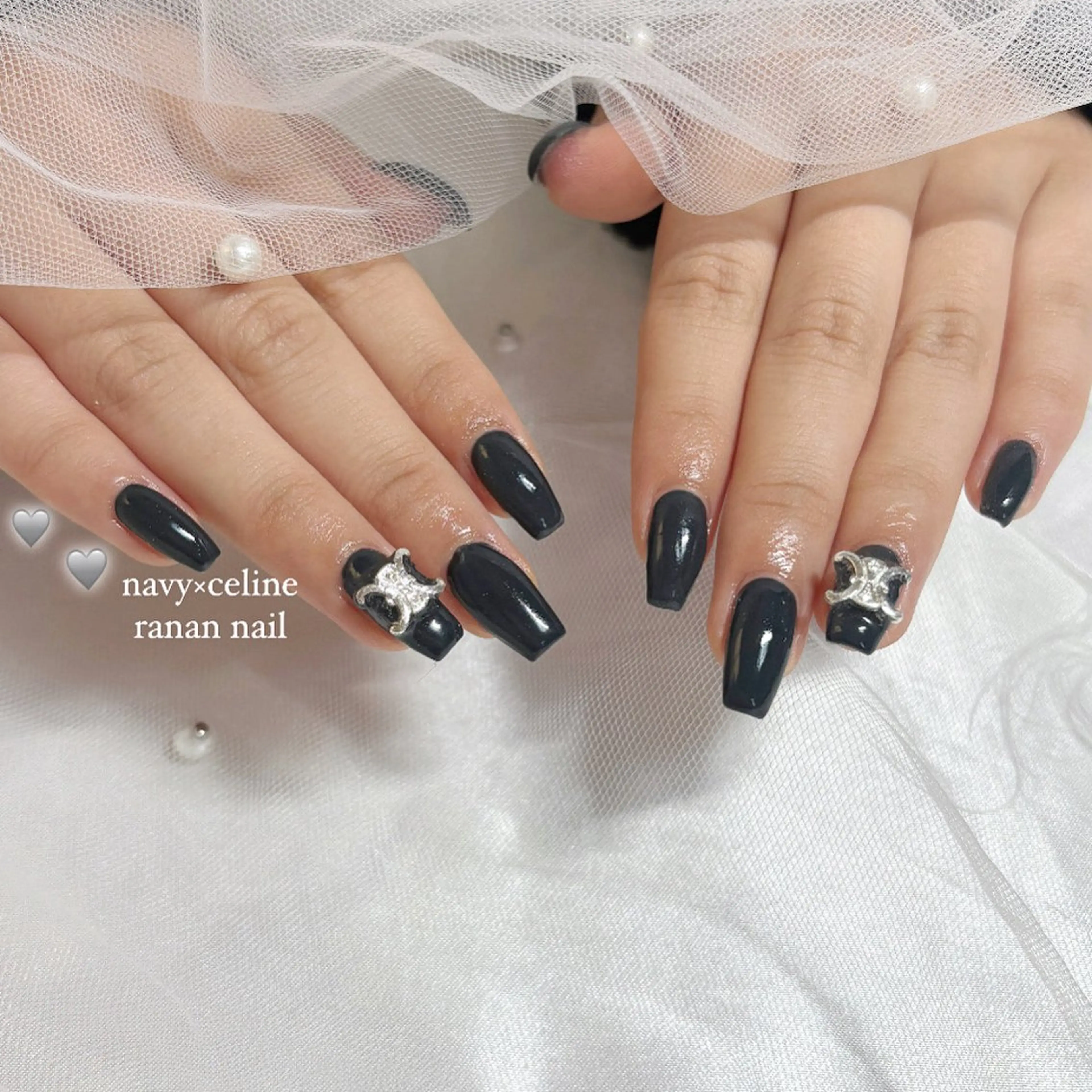 ネイル 𝓇𝒶𝓃𝒶𝓃 𝓃𝒶𝒾𝓁のネイルデザイン