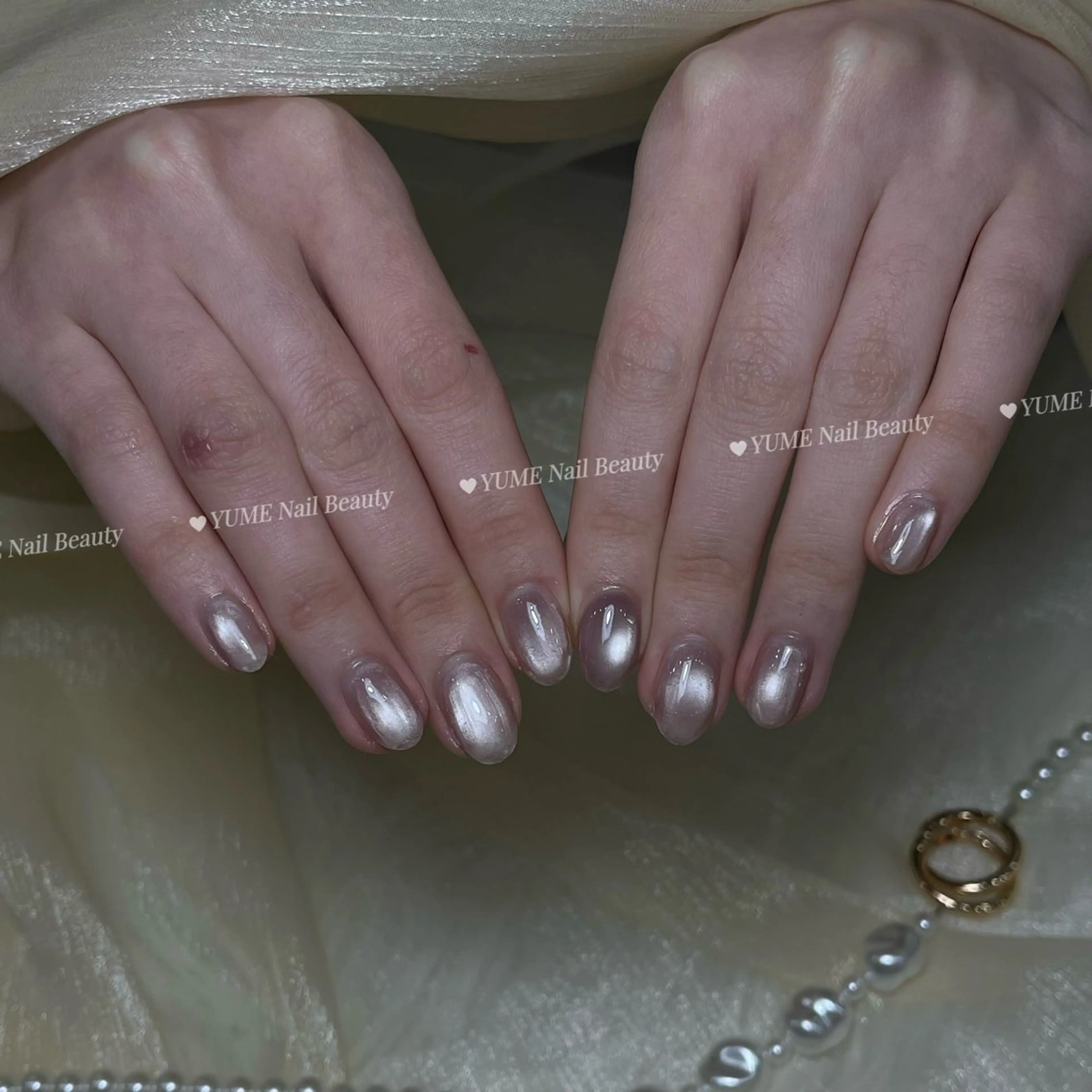 ネイル マグネットネイル ハンドネイル YUME Nail Beauty いちごのネイルデザイン