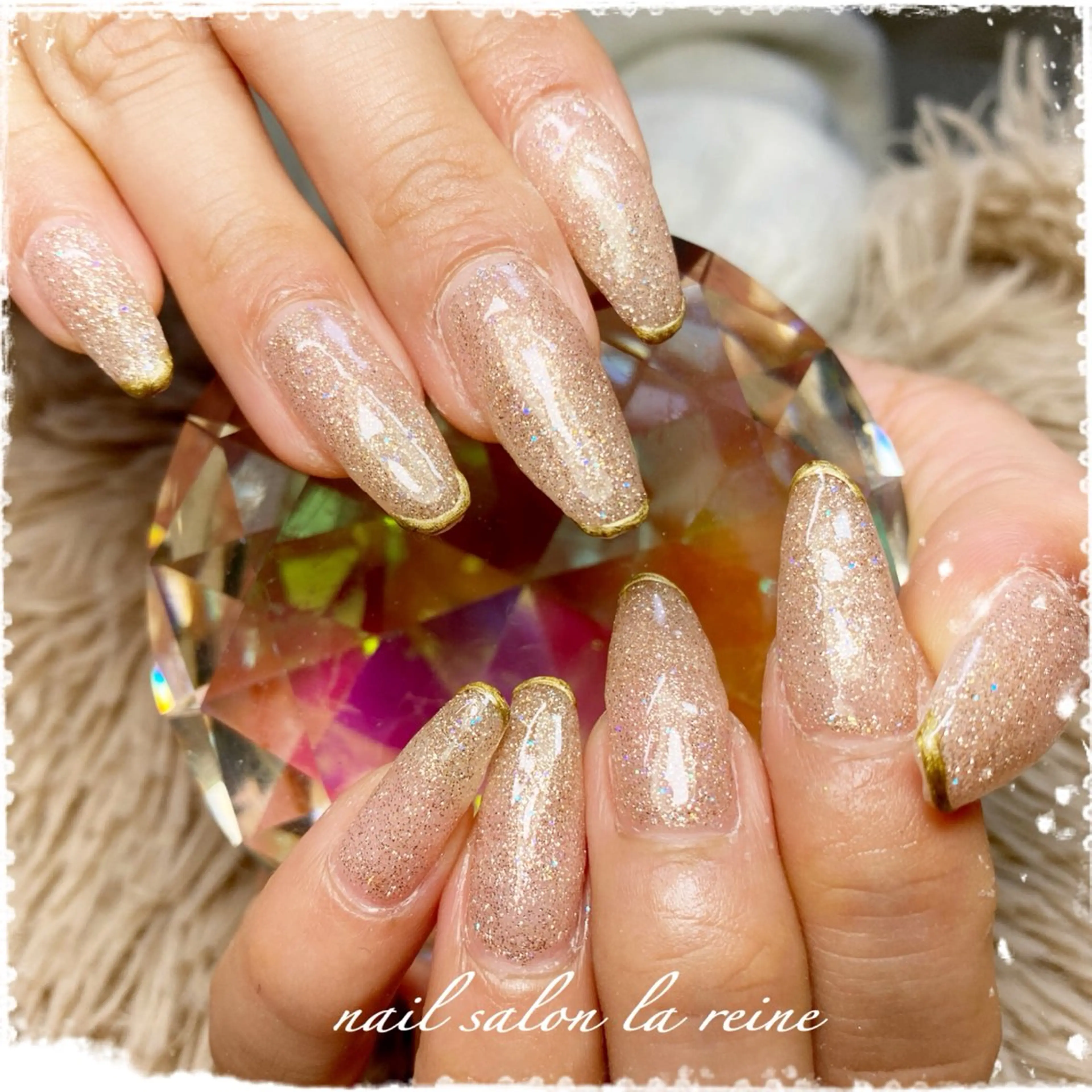 ネイル フレンチネイル ラメ(グリッター) nail salon  la reine所属・nail salon la reineのネイルデザイン