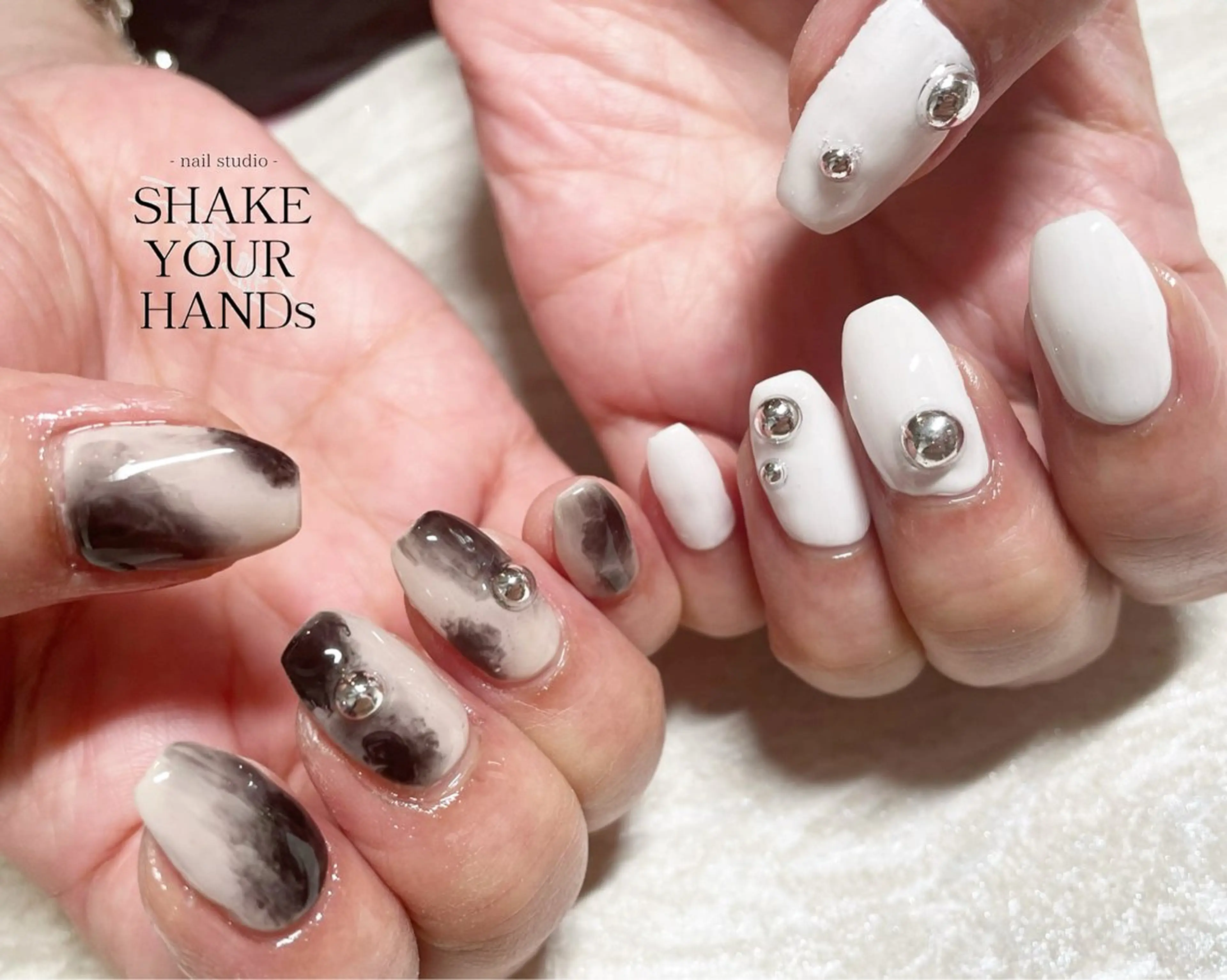 ネイル ホワイト ネイルスタジオ シェイクユアハンズのネイルデザイン