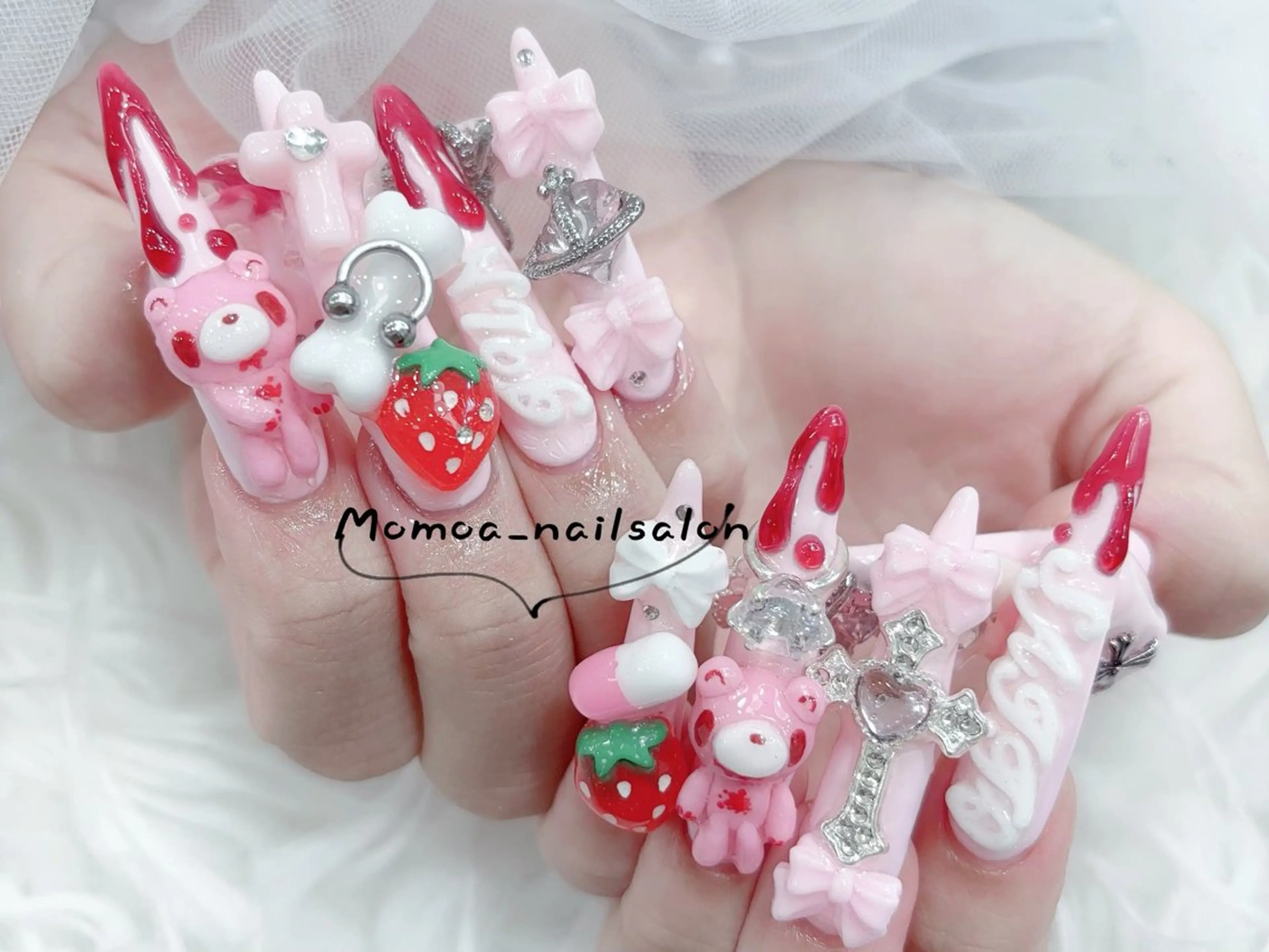 ネイル ハロウィン キラキラネイル 韓国ネイル スカルプネイル ハンドネイル MoMoA Nail ネイル長さ出し専門店のネイルデザイン